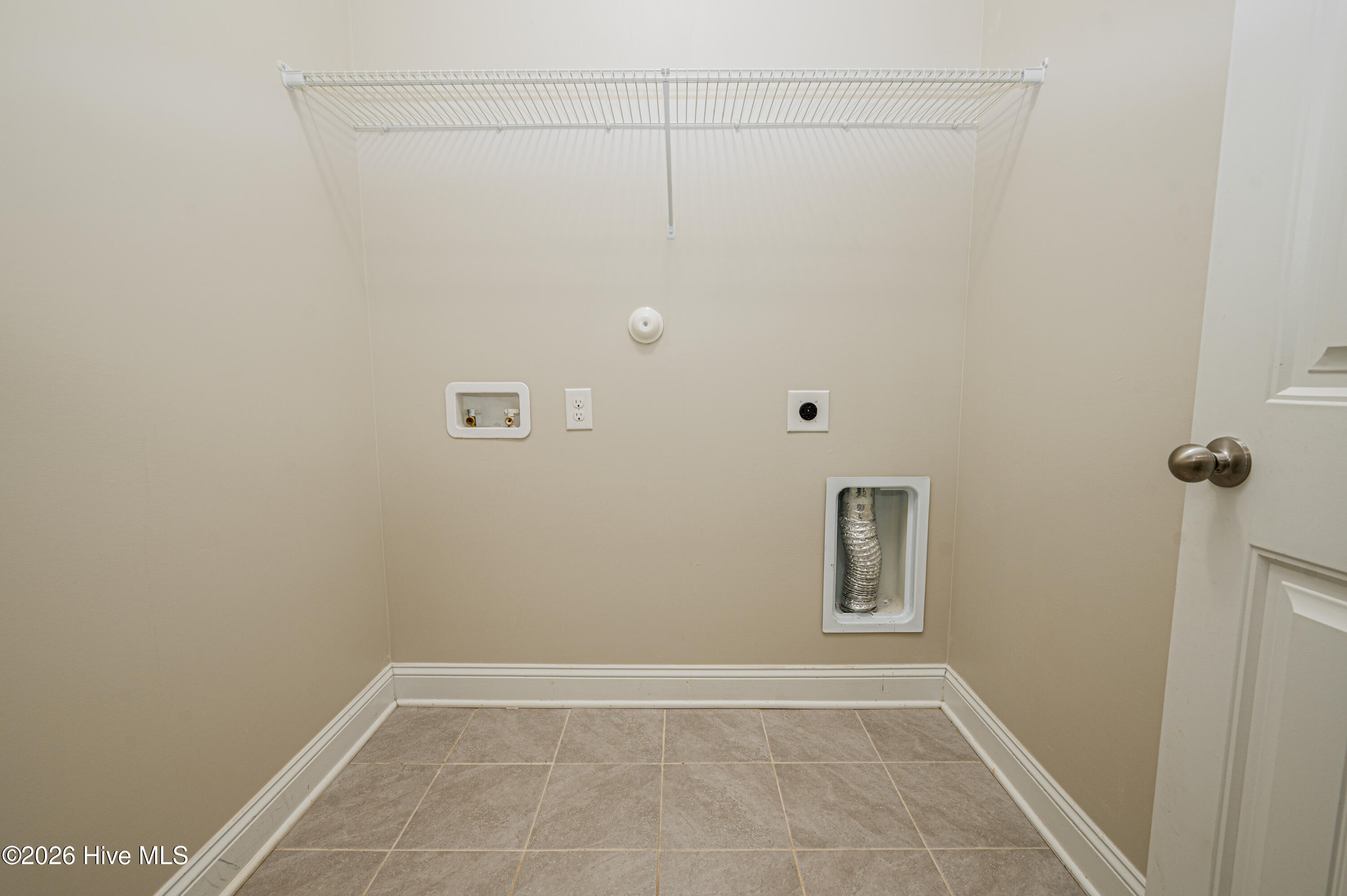 1202 Skipjack Court Property Photo 25