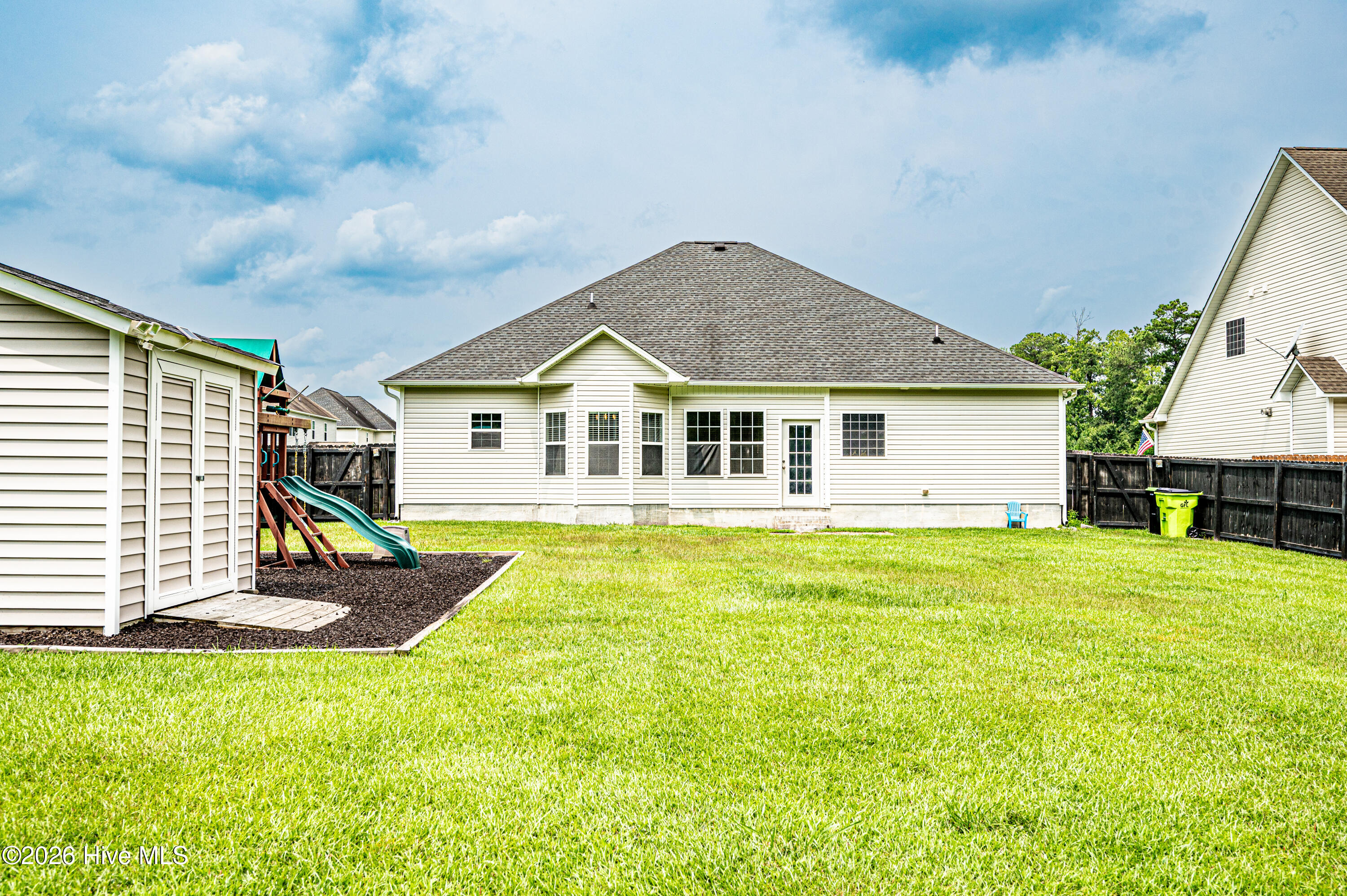 1202 Skipjack Court Property Photo 31