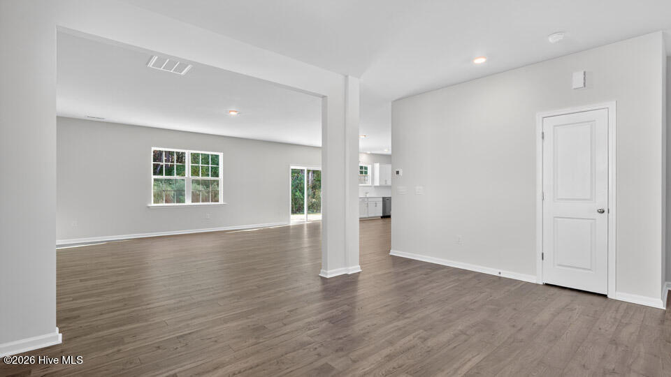 1189 Shoreline Drive Property Photo 6