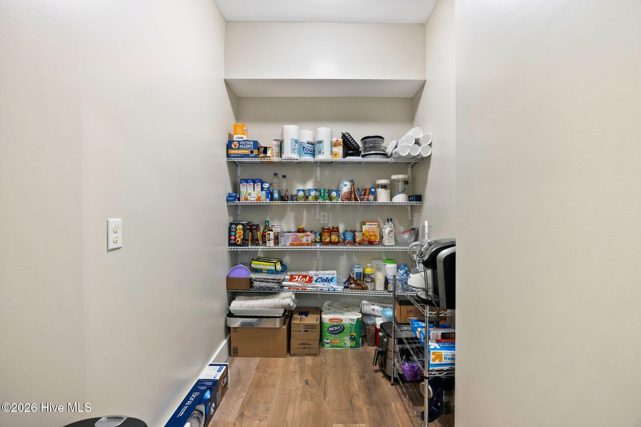 8104 Mainsail Lane Property Photo 29