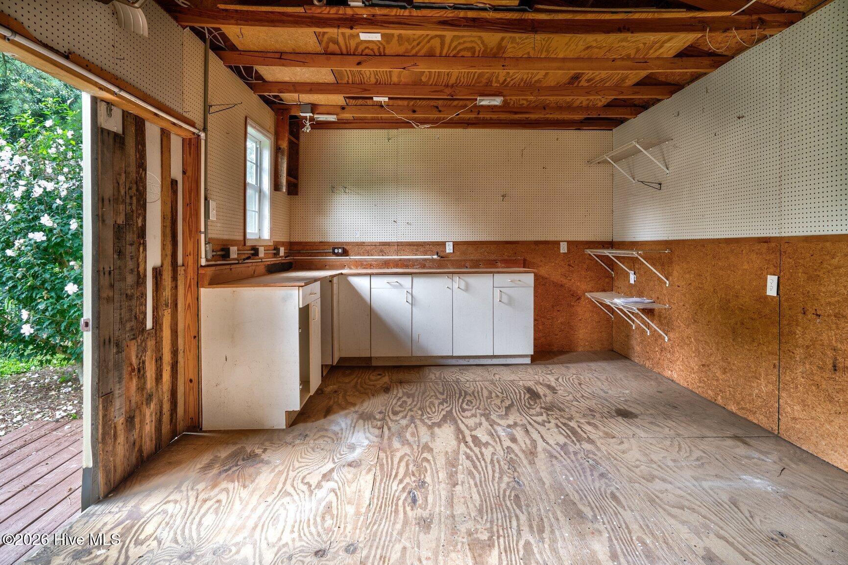 209 E Franklin Street Property Photo 37