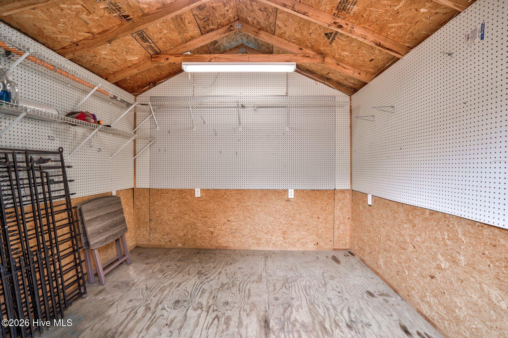 209 E Franklin Street Property Photo 41