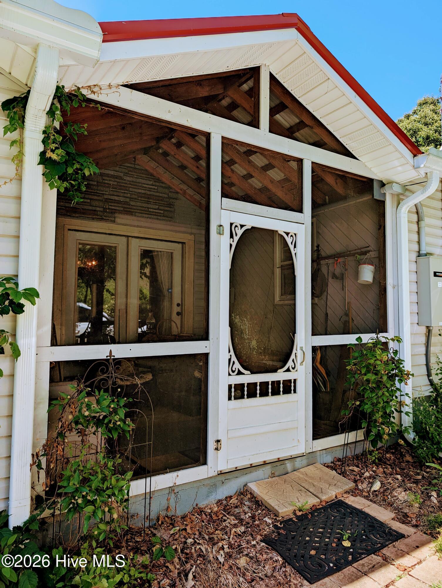 169 E Vineyard Road Property Photo 23