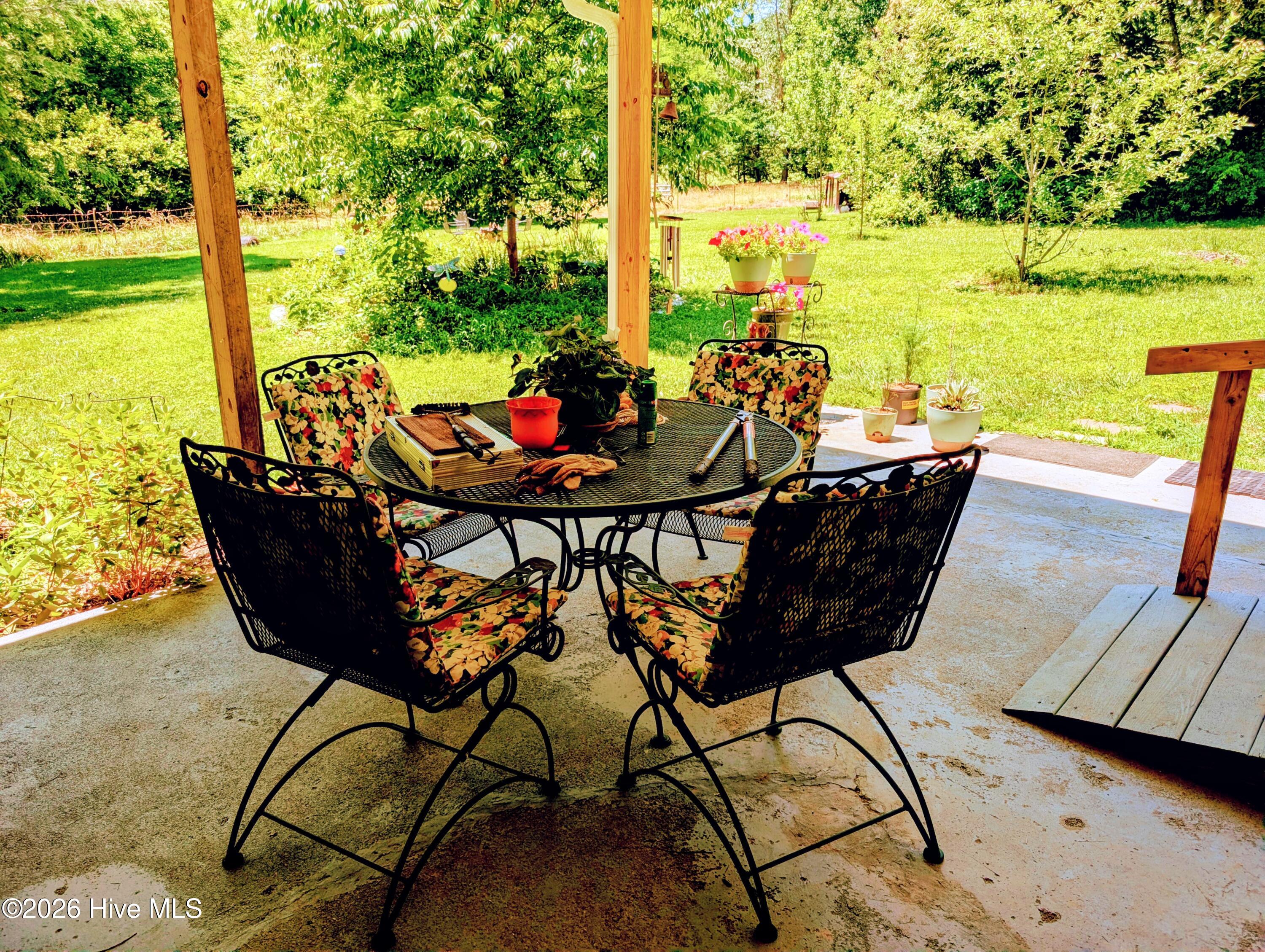 169 E Vineyard Road Property Photo 31