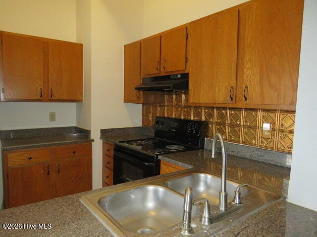 3656 Pebble Creek Drive Property Photo 5