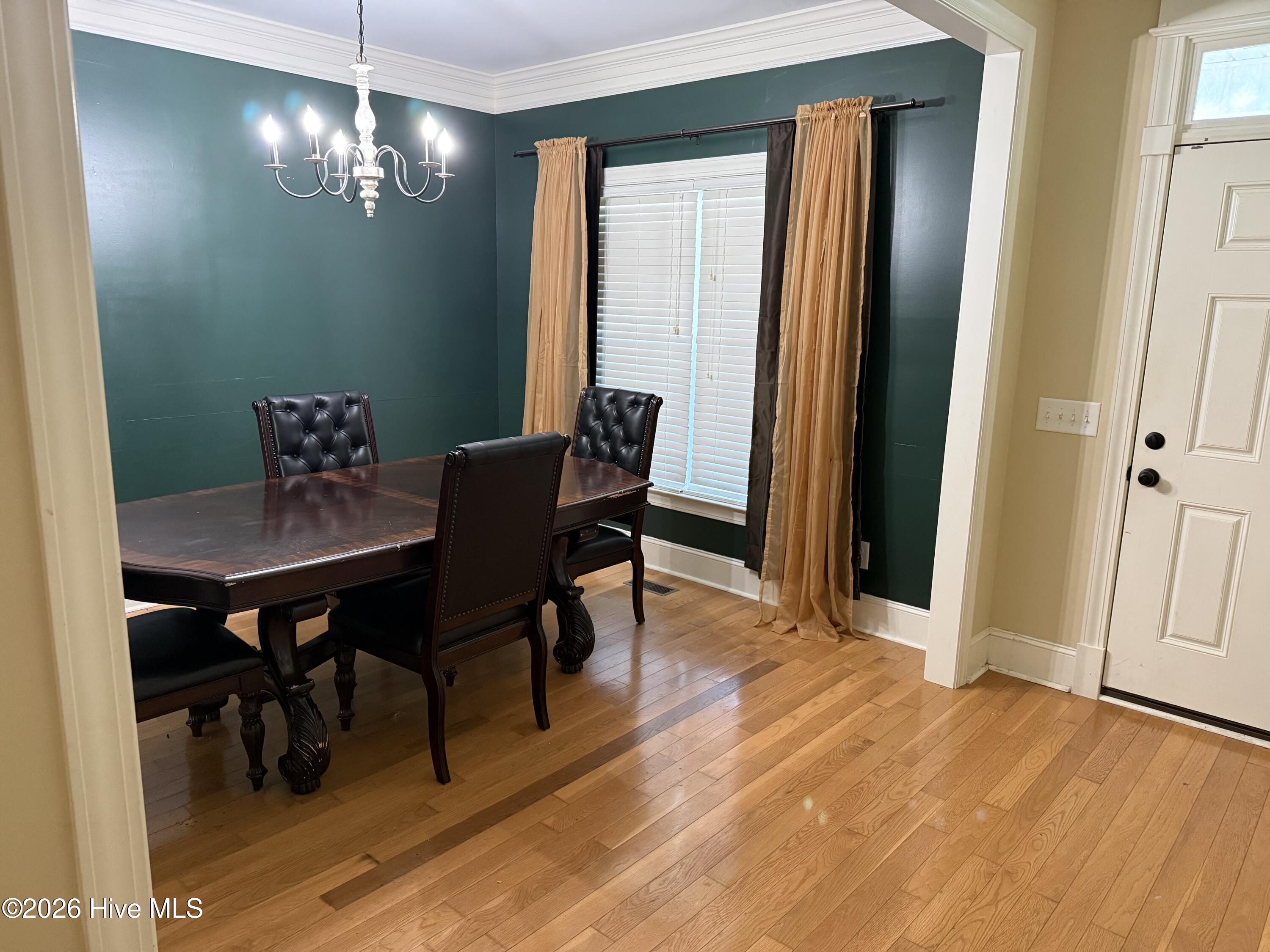 2318 Spinnaker Court Property Photo 4