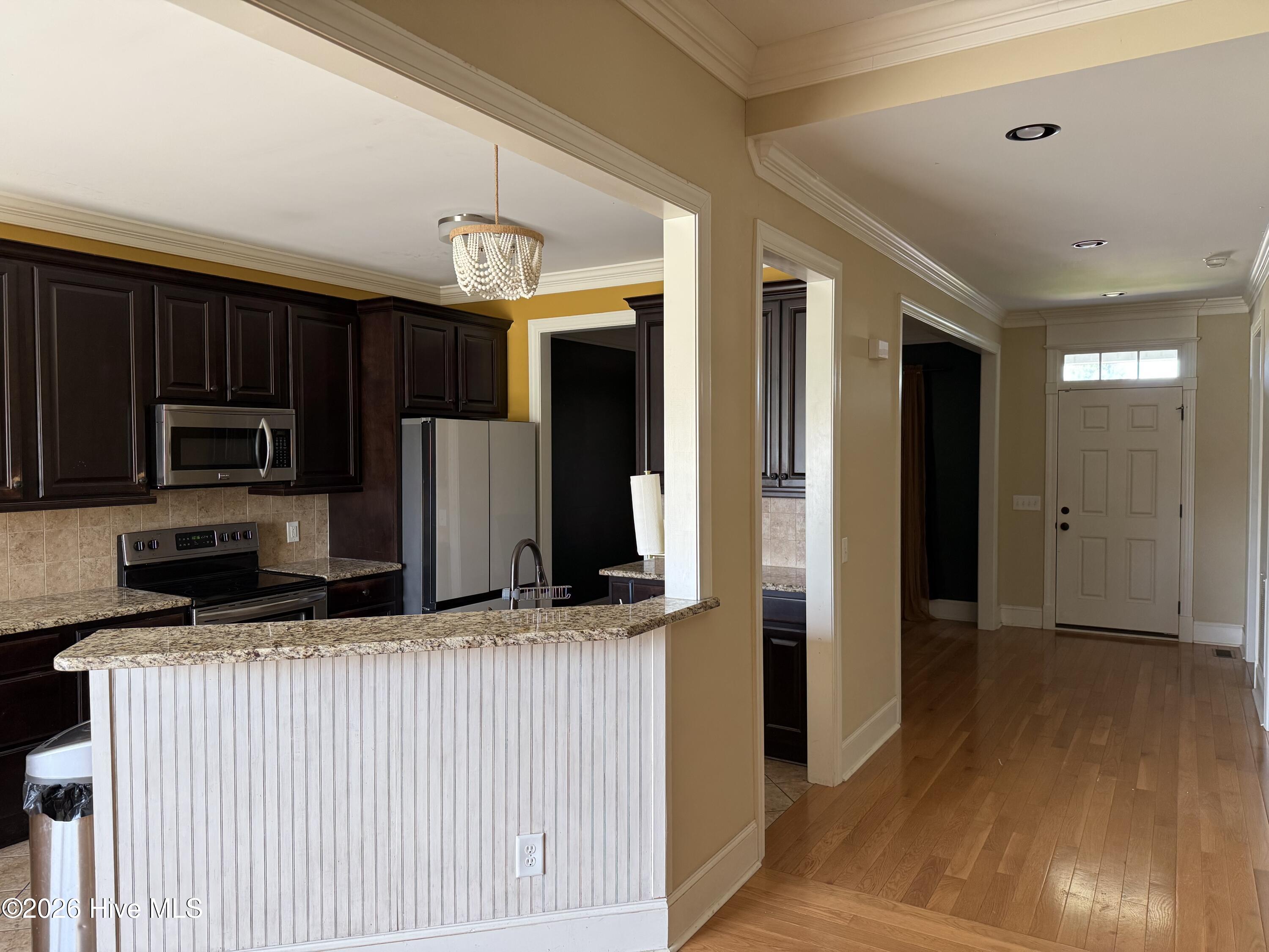 2318 Spinnaker Court Property Photo 6