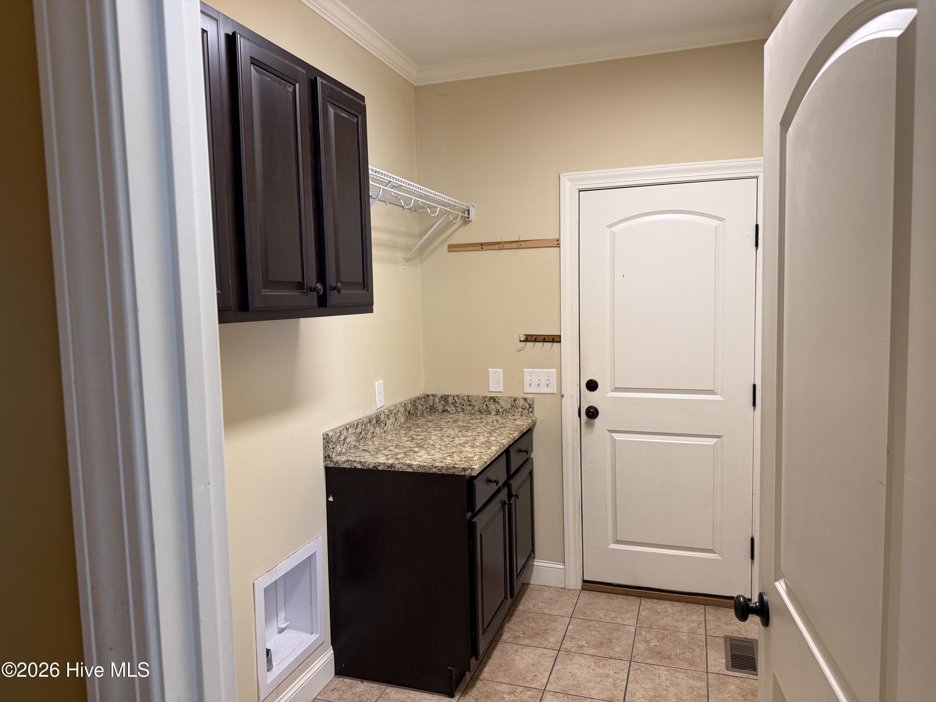 2318 Spinnaker Court Property Photo 12