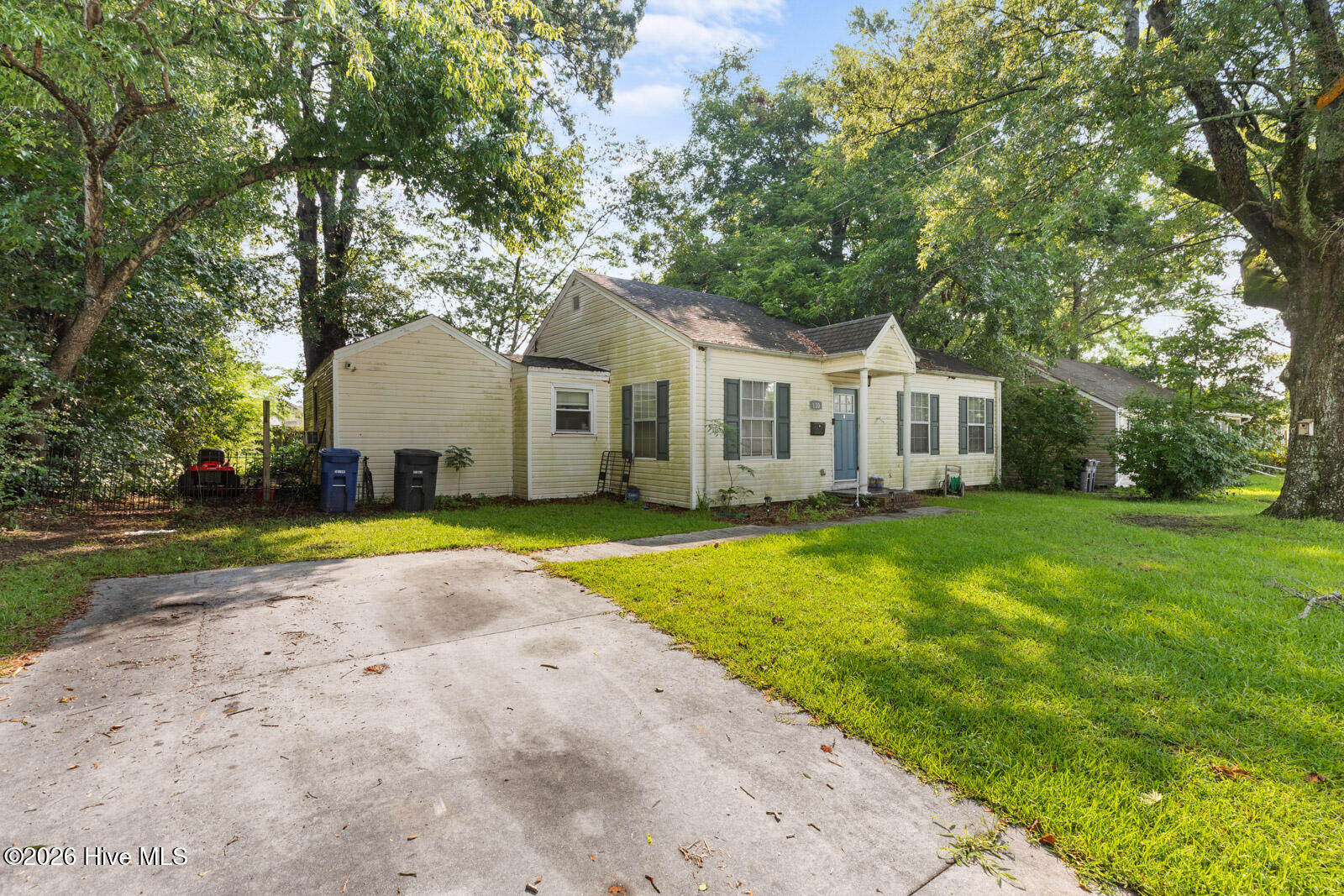 110 Queens Road Property Photo 3
