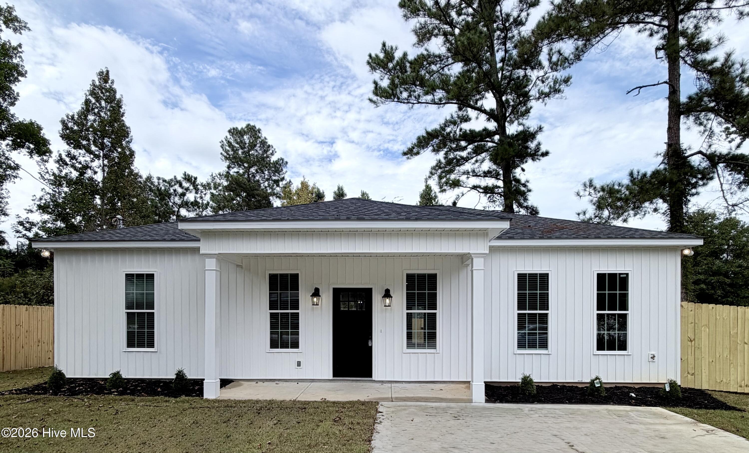 1547 S Atlantic Drive Property Photo 1