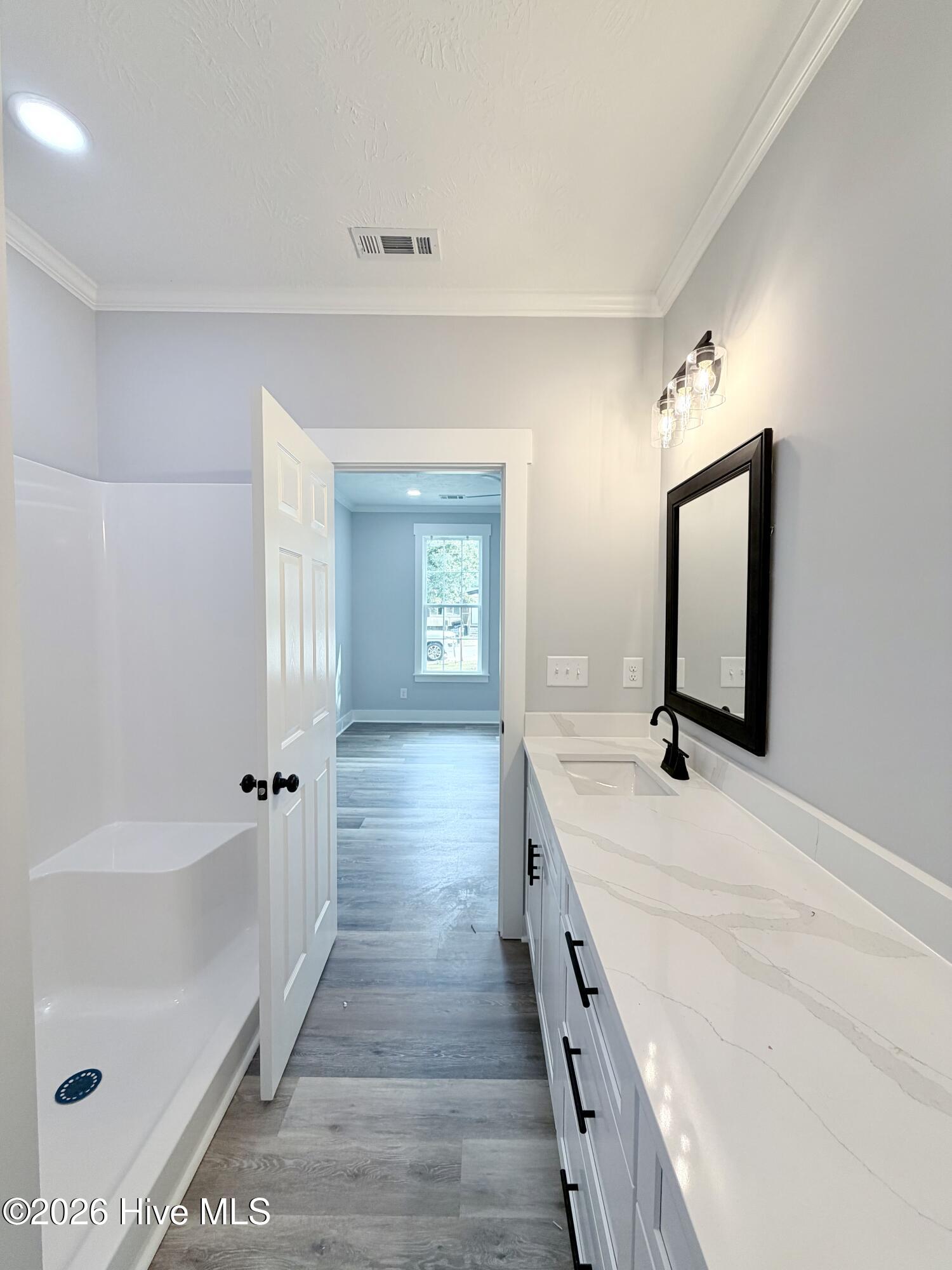 1547 S Atlantic Drive Property Photo 11