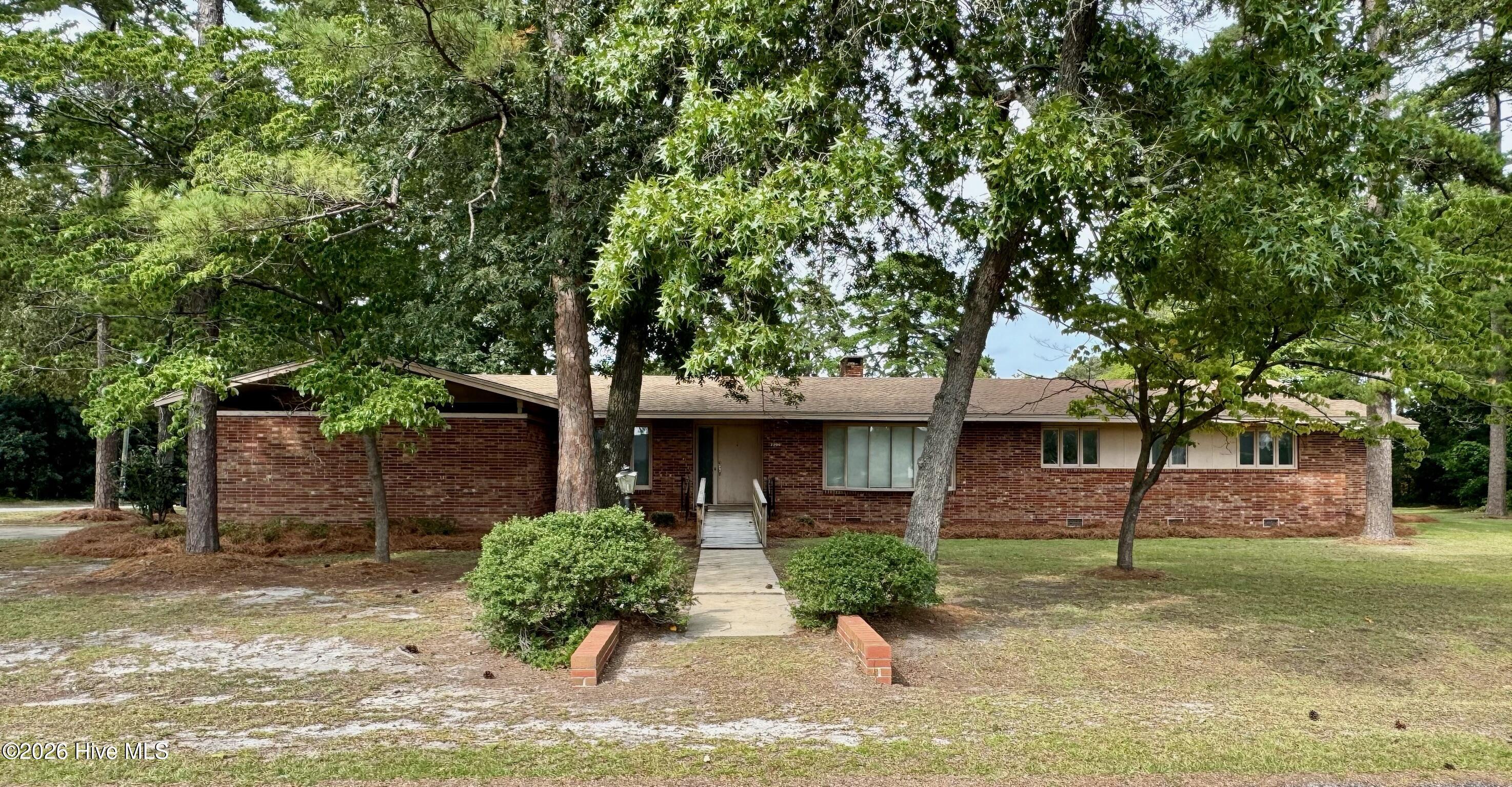 2206 Second Avenue Property Photo 2