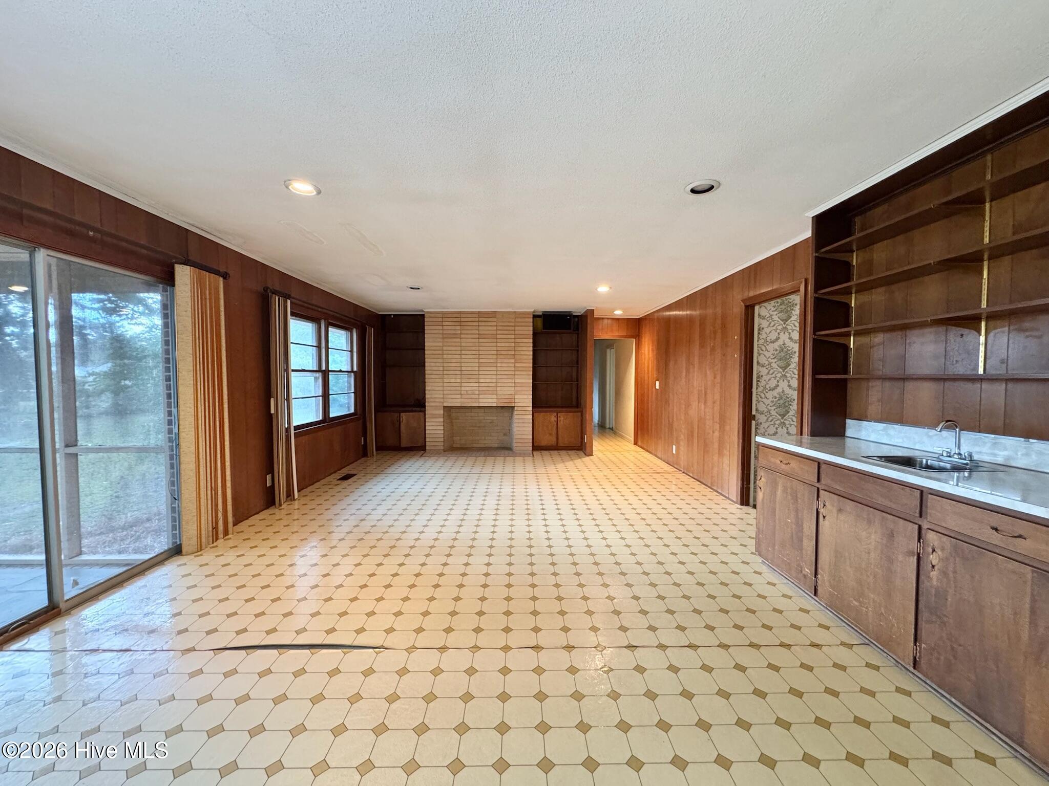 2206 Second Avenue Property Photo 17