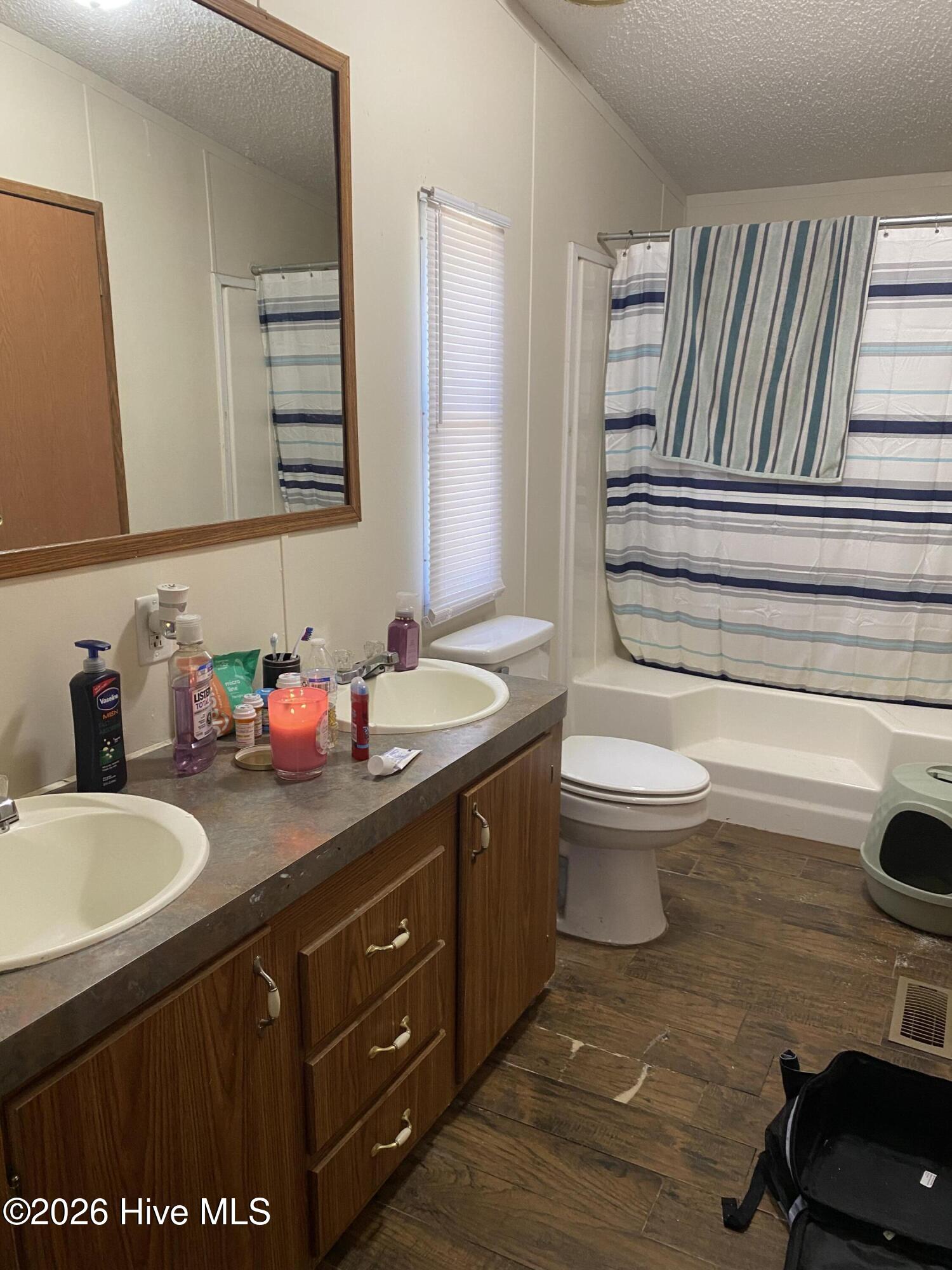 103 Yew Court Property Photo 16