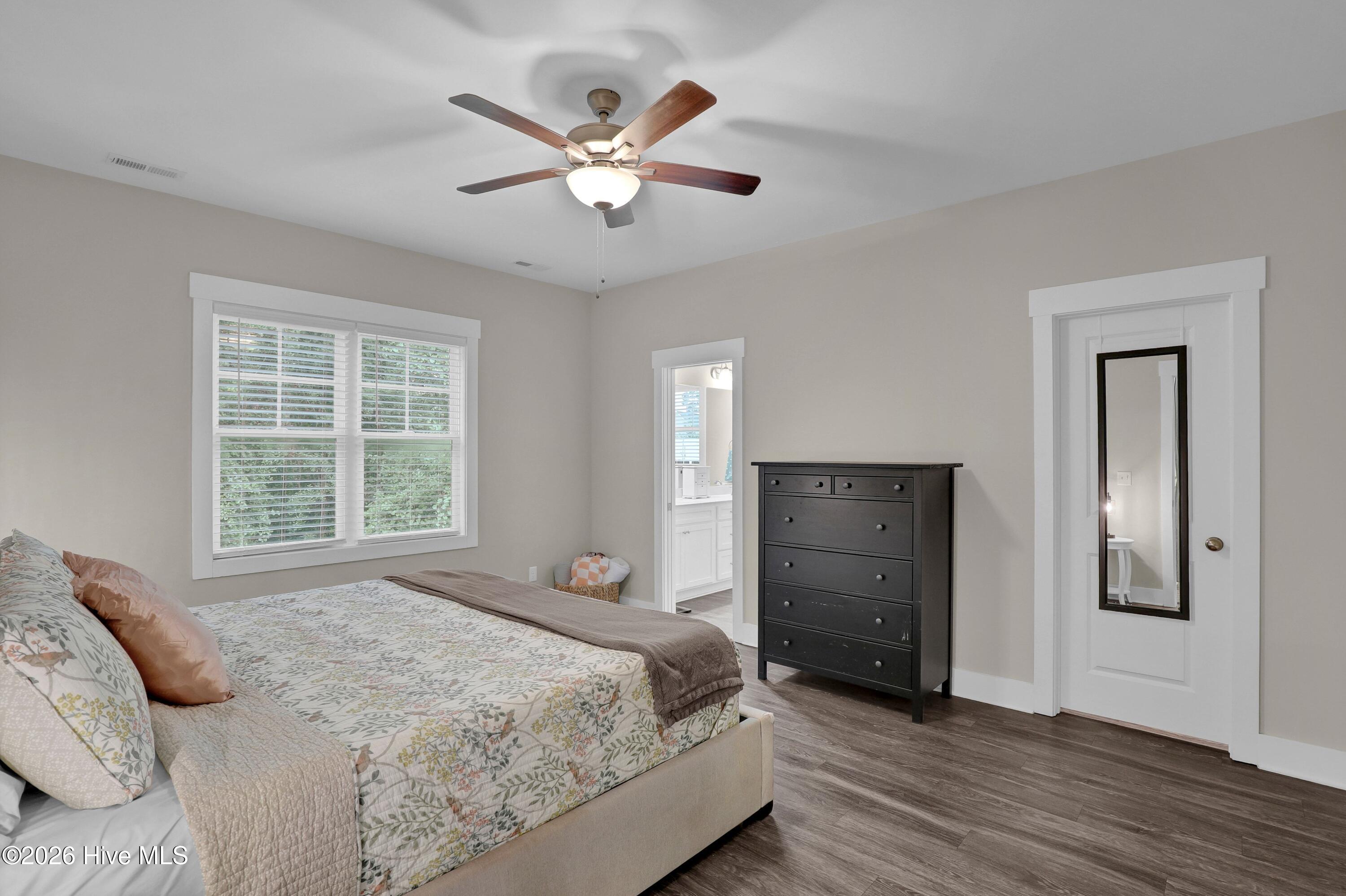 198 Darel Street Property Photo 14
