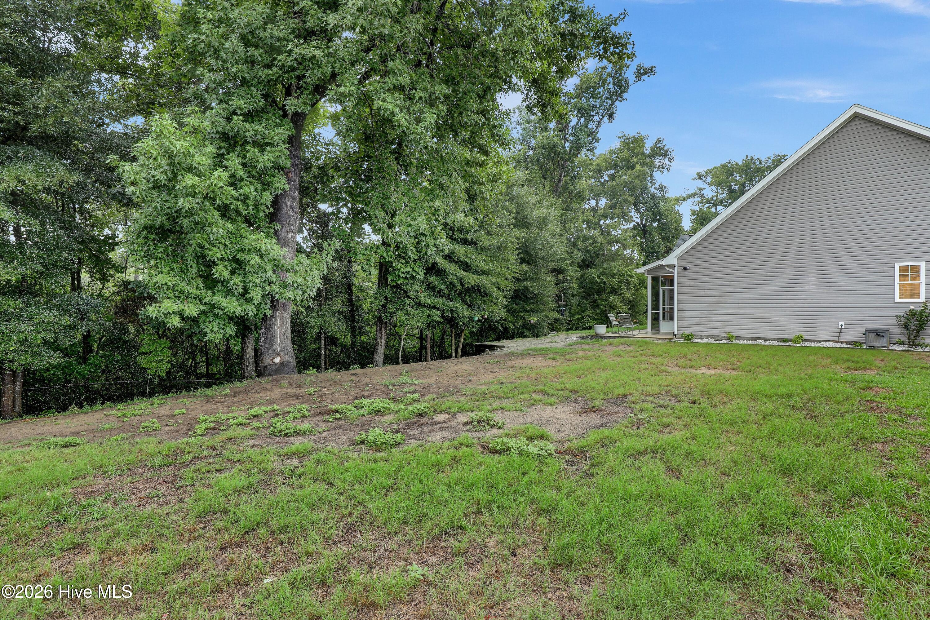 198 Darel Street Property Photo 26