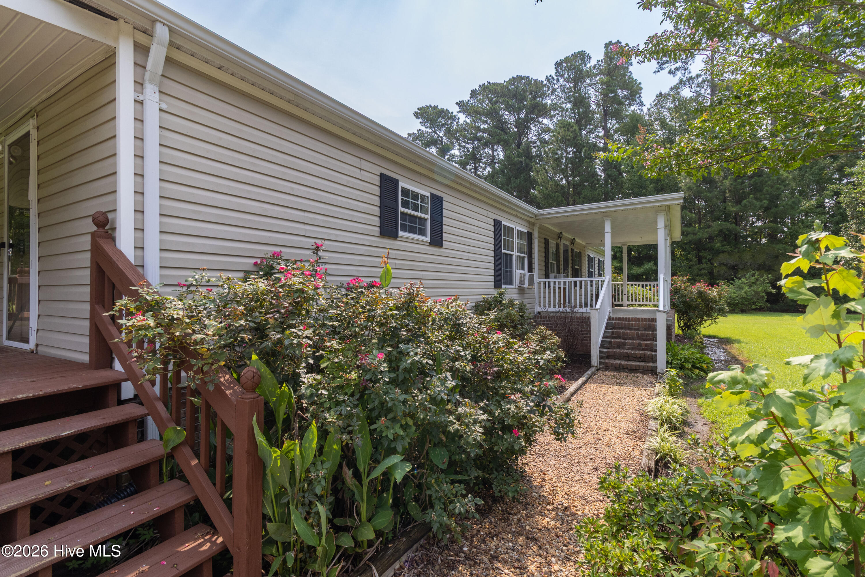 339 Woodland Drive Property Photo 4