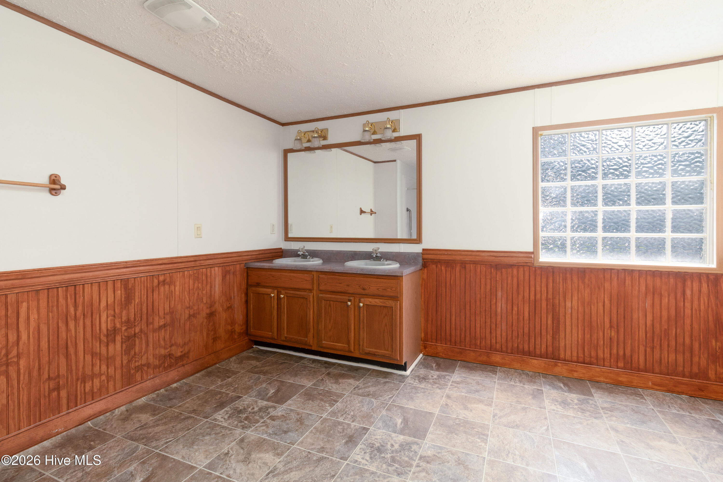 339 Woodland Drive Property Photo 10