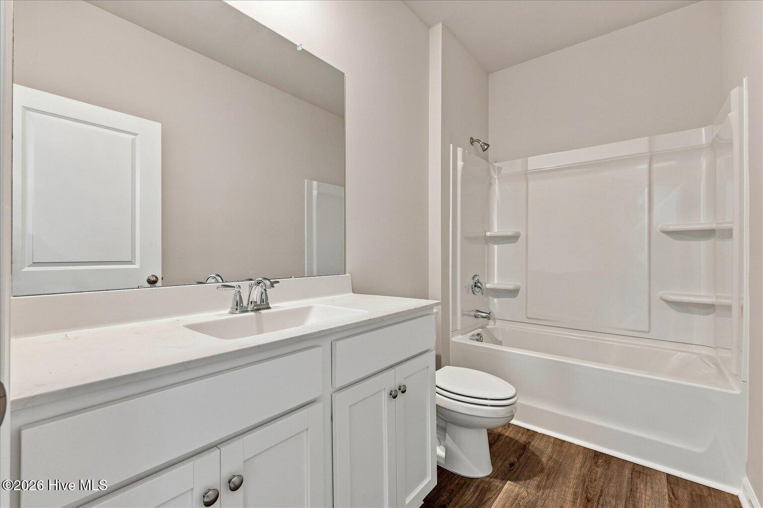 3109 Lochgreen Circle Property Photo 8