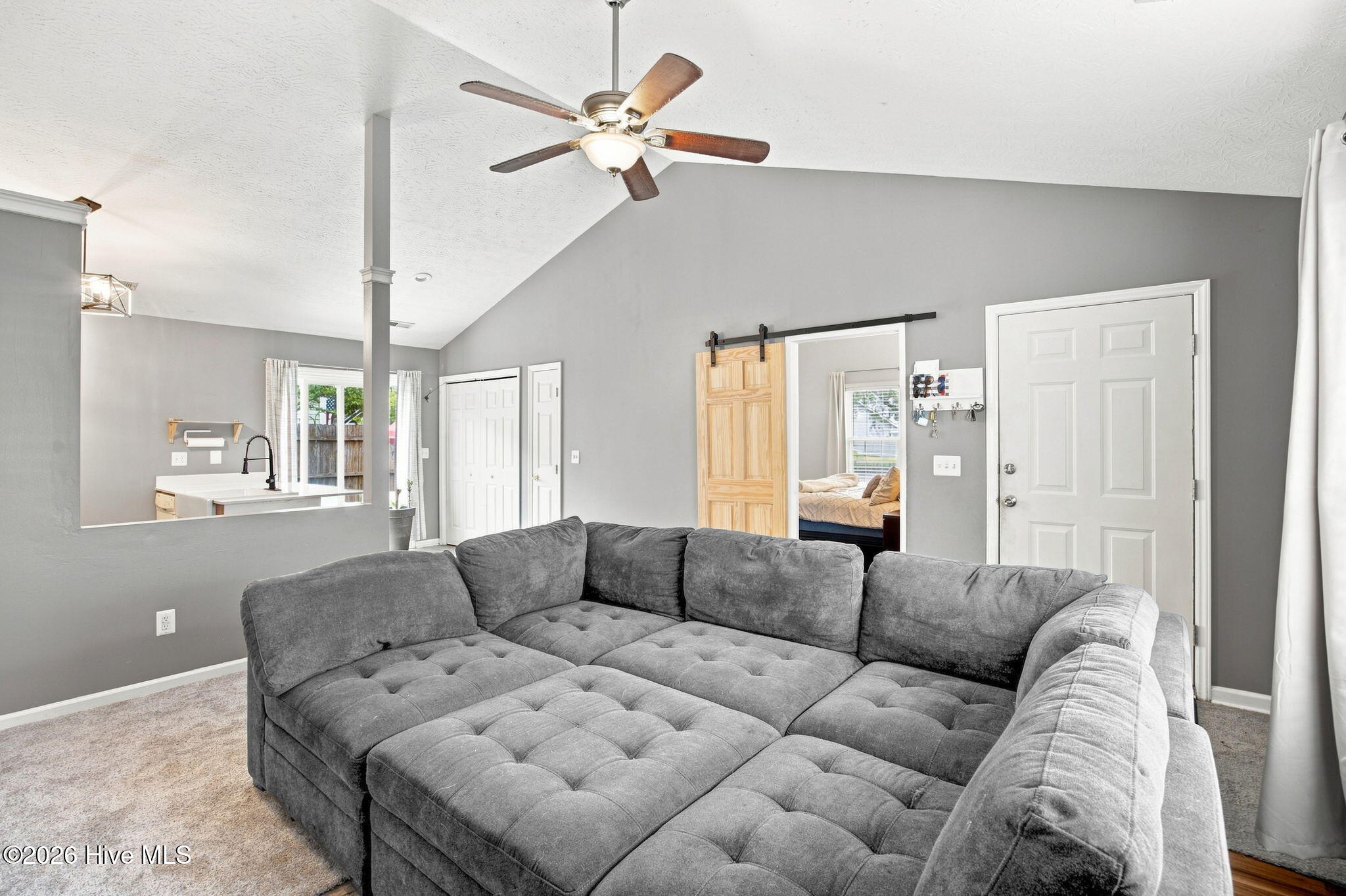 805 Southern Charm Drive Property Photo 6
