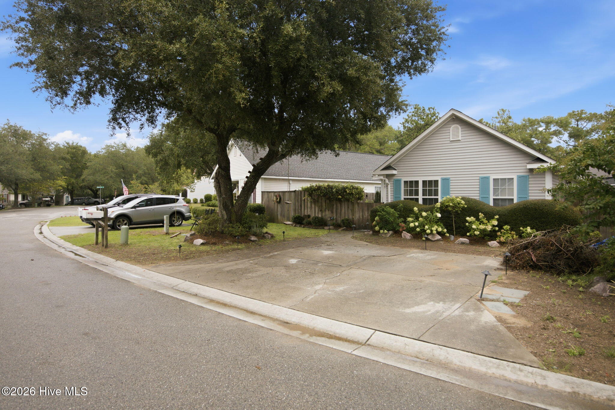 805 Southern Charm Drive Property Photo 27