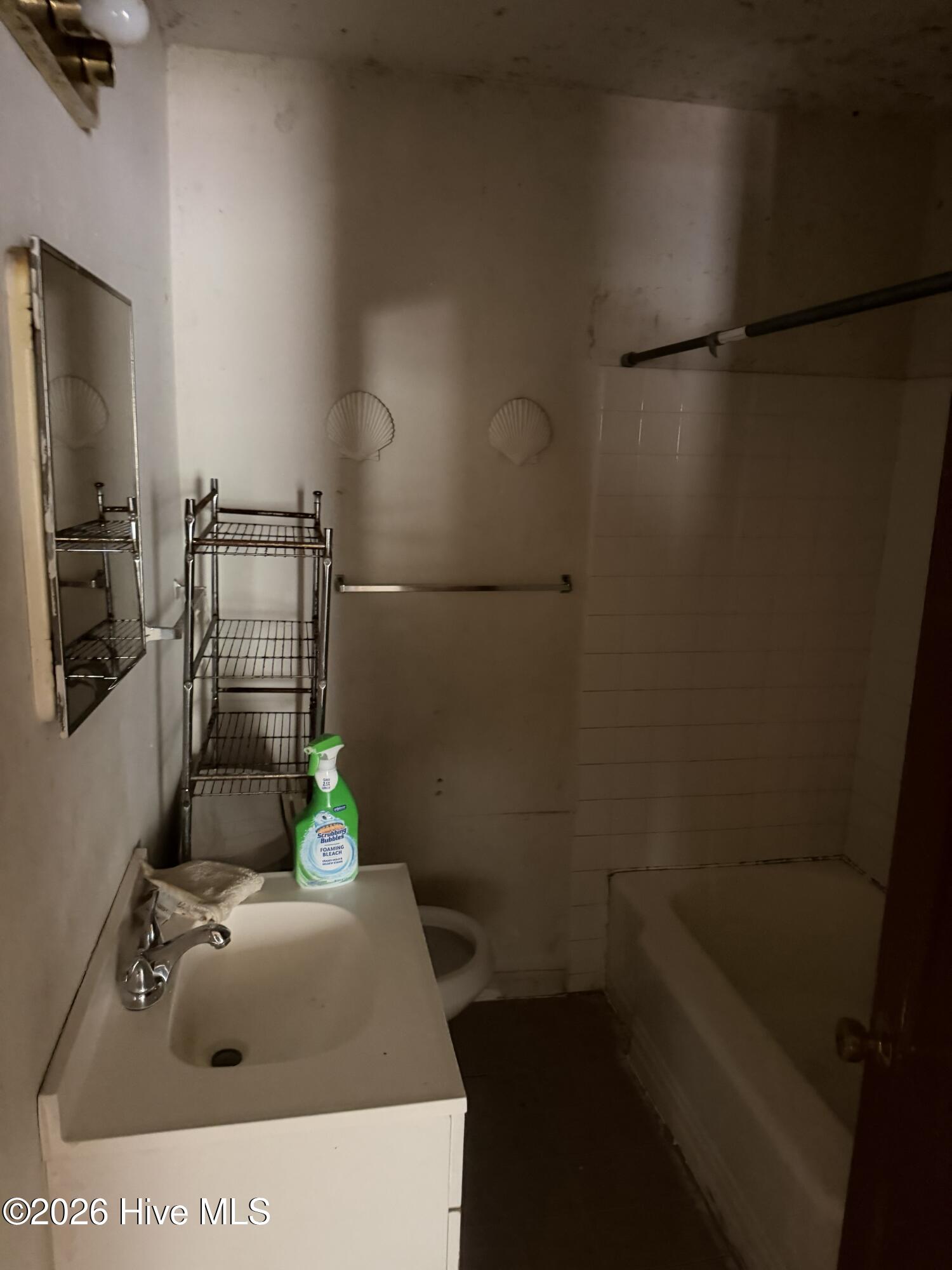 1931 Fairway Drive Property Photo 8