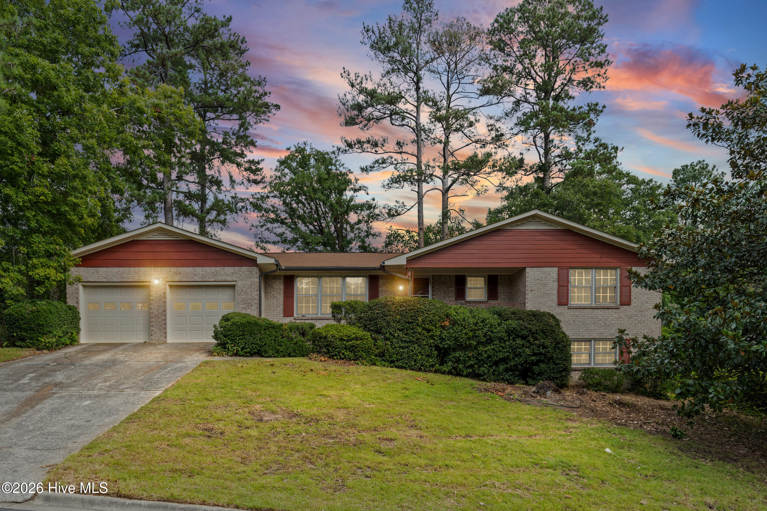 1824 Mountside Drive Property Photo 1