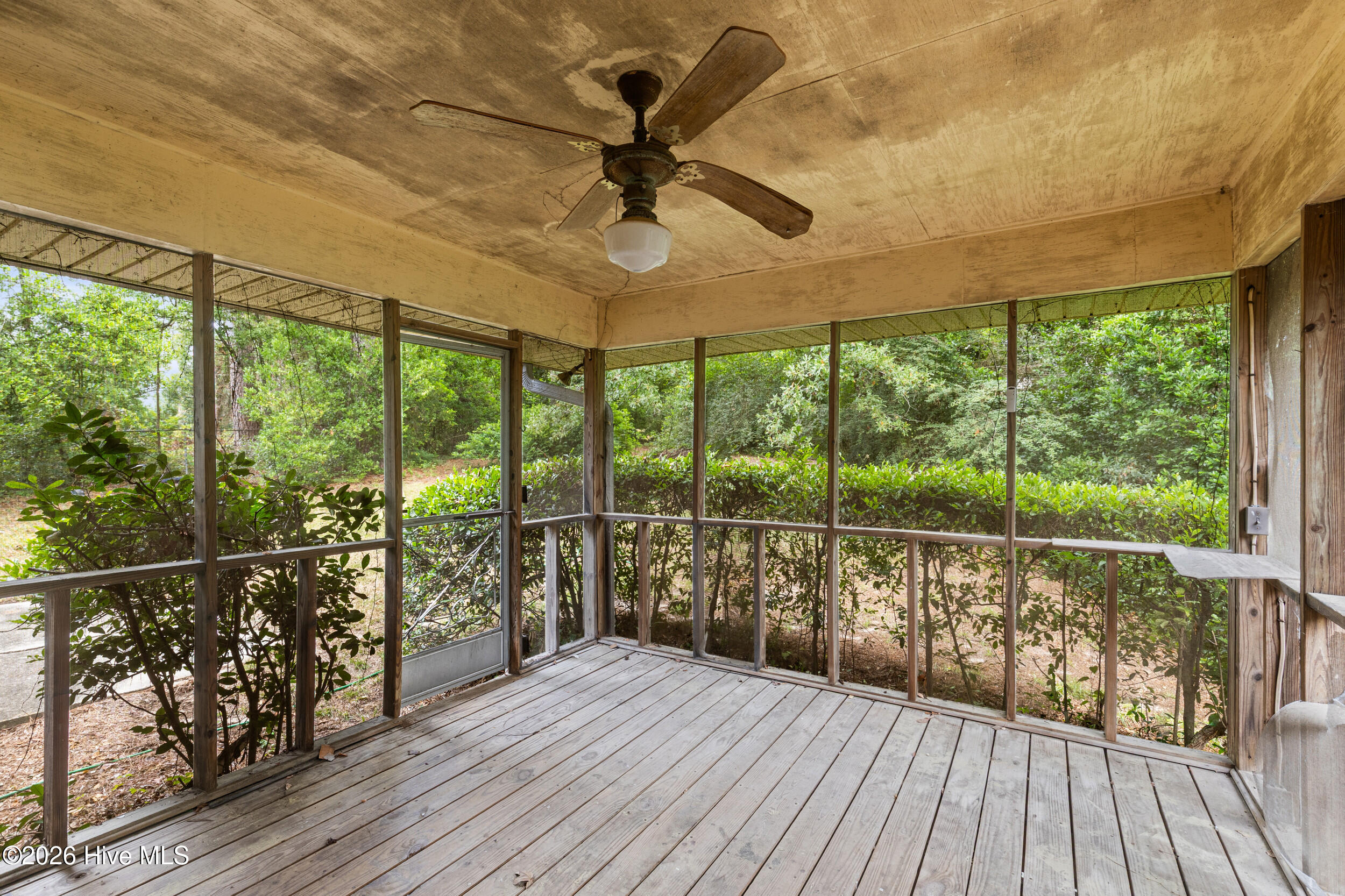 1824 Mountside Drive Property Photo 6