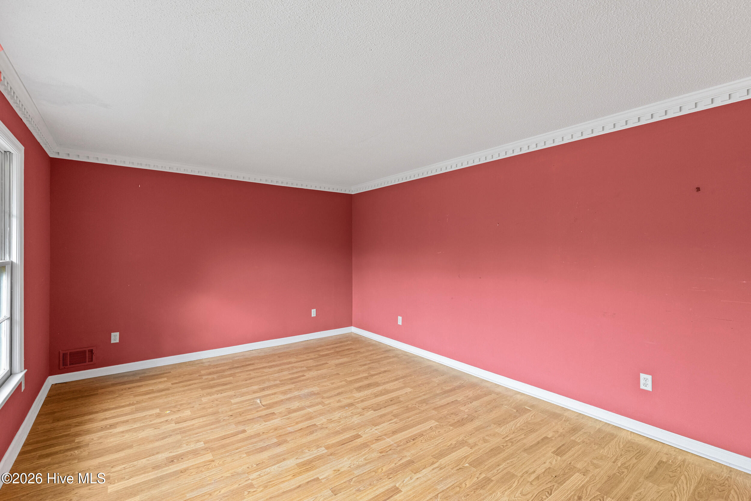 1824 Mountside Drive Property Photo 15