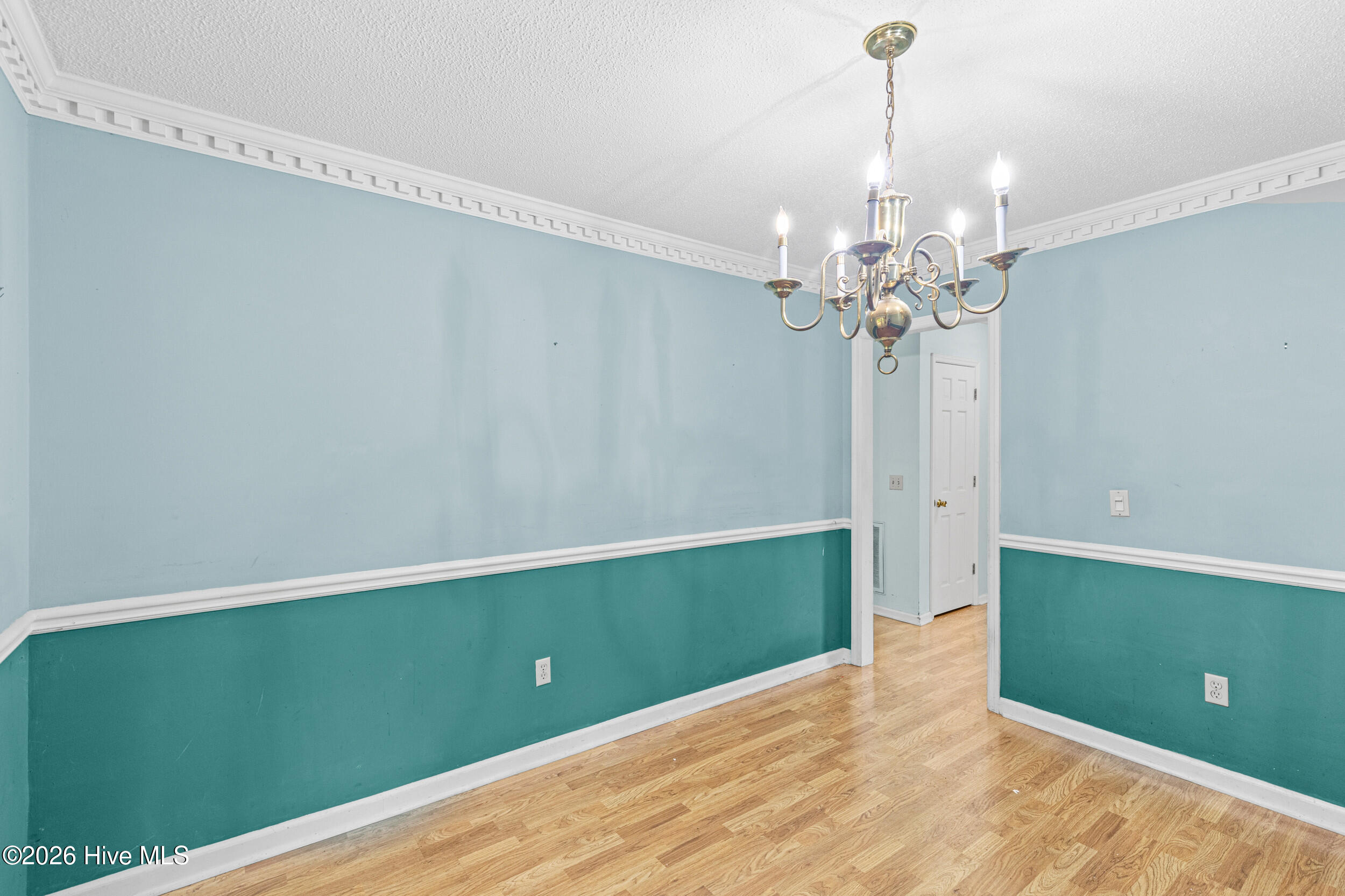 1824 Mountside Drive Property Photo 16