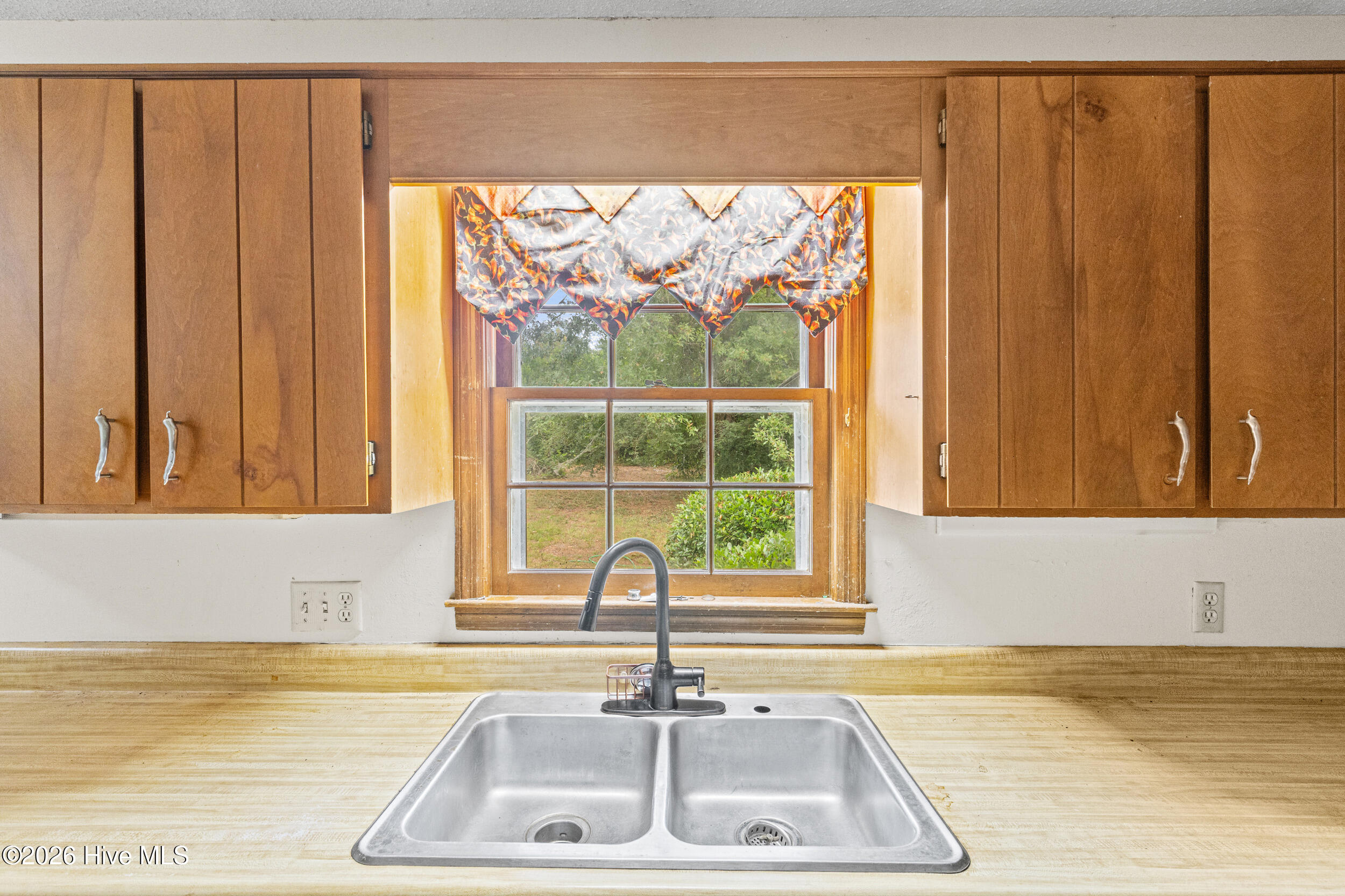 1824 Mountside Drive Property Photo 19
