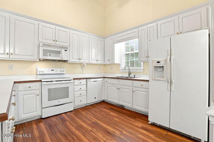 3532 Shadow Ridge Road N Property Photo 12