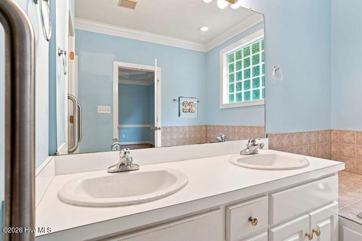3532 Shadow Ridge Road N Property Photo 24