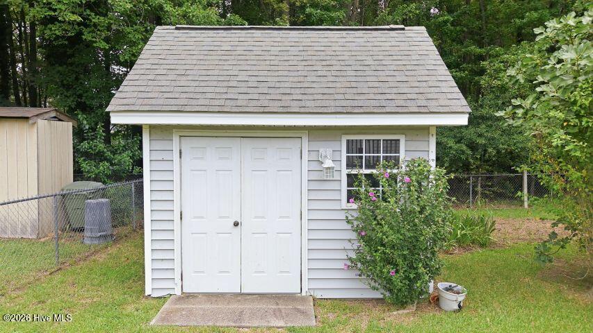 3532 Shadow Ridge Road N Property Photo 40