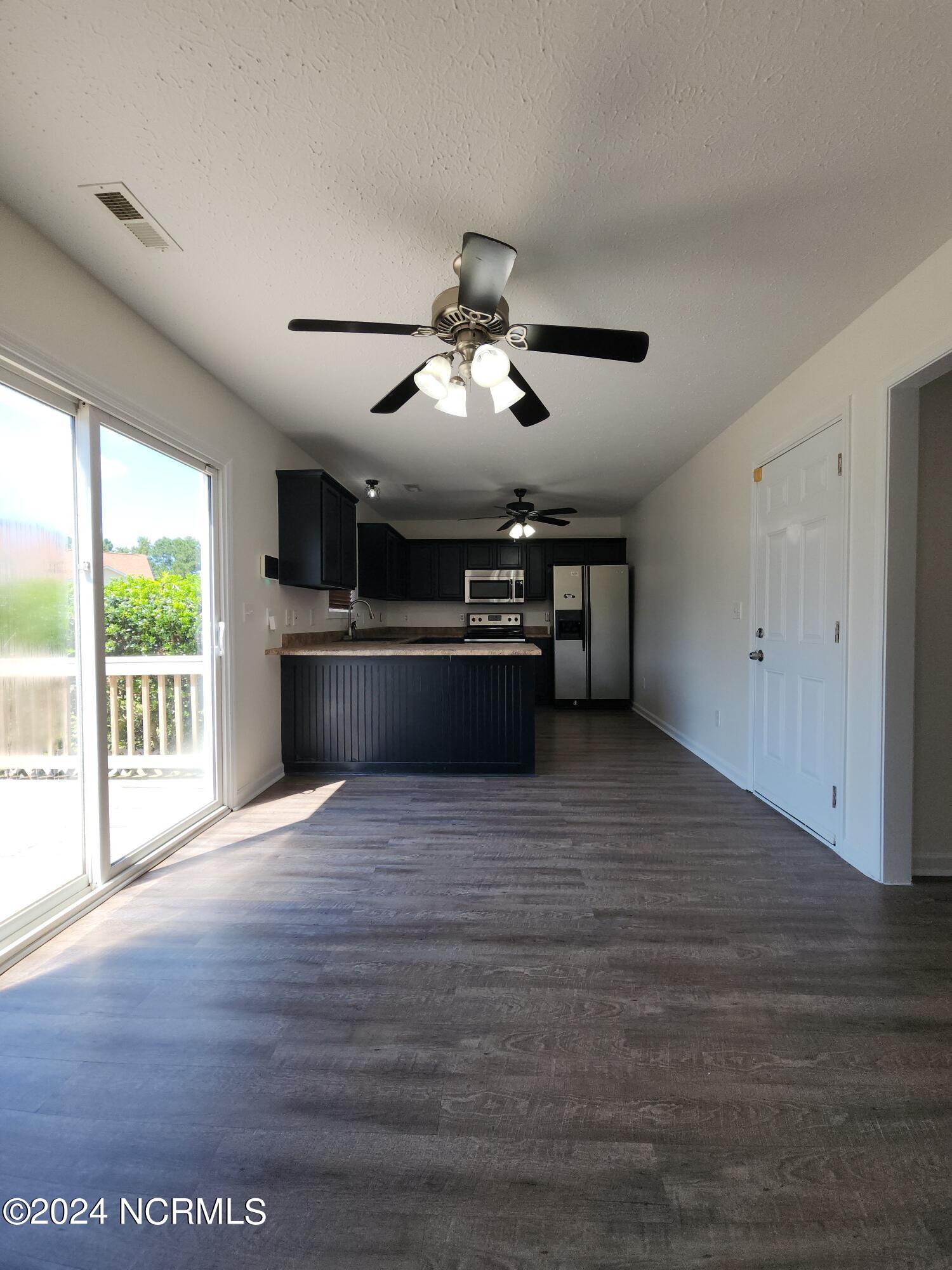 205 Ashcroft Drive Property Photo 11