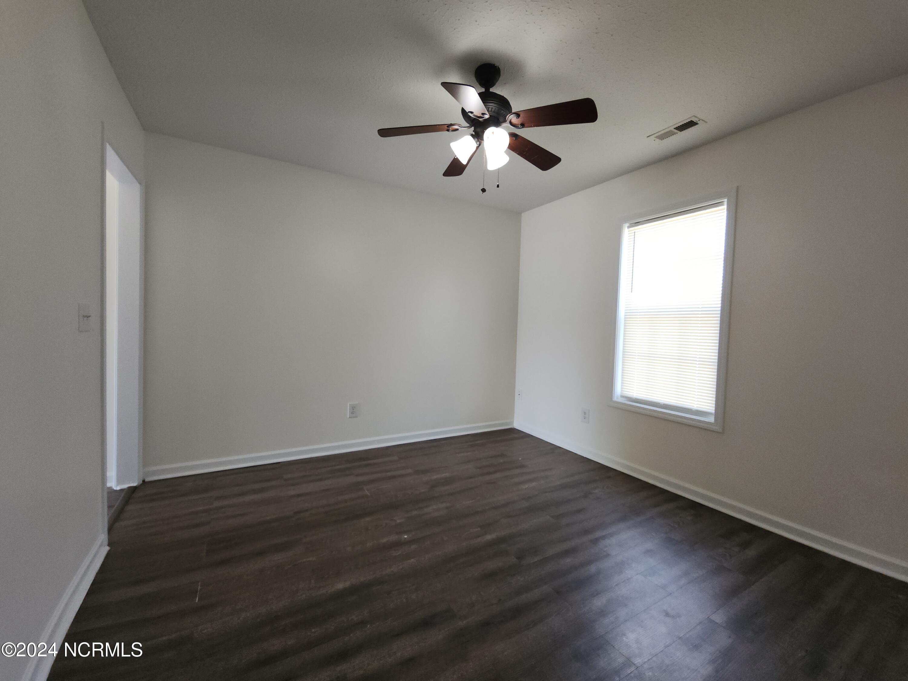 205 Ashcroft Drive Property Photo 18