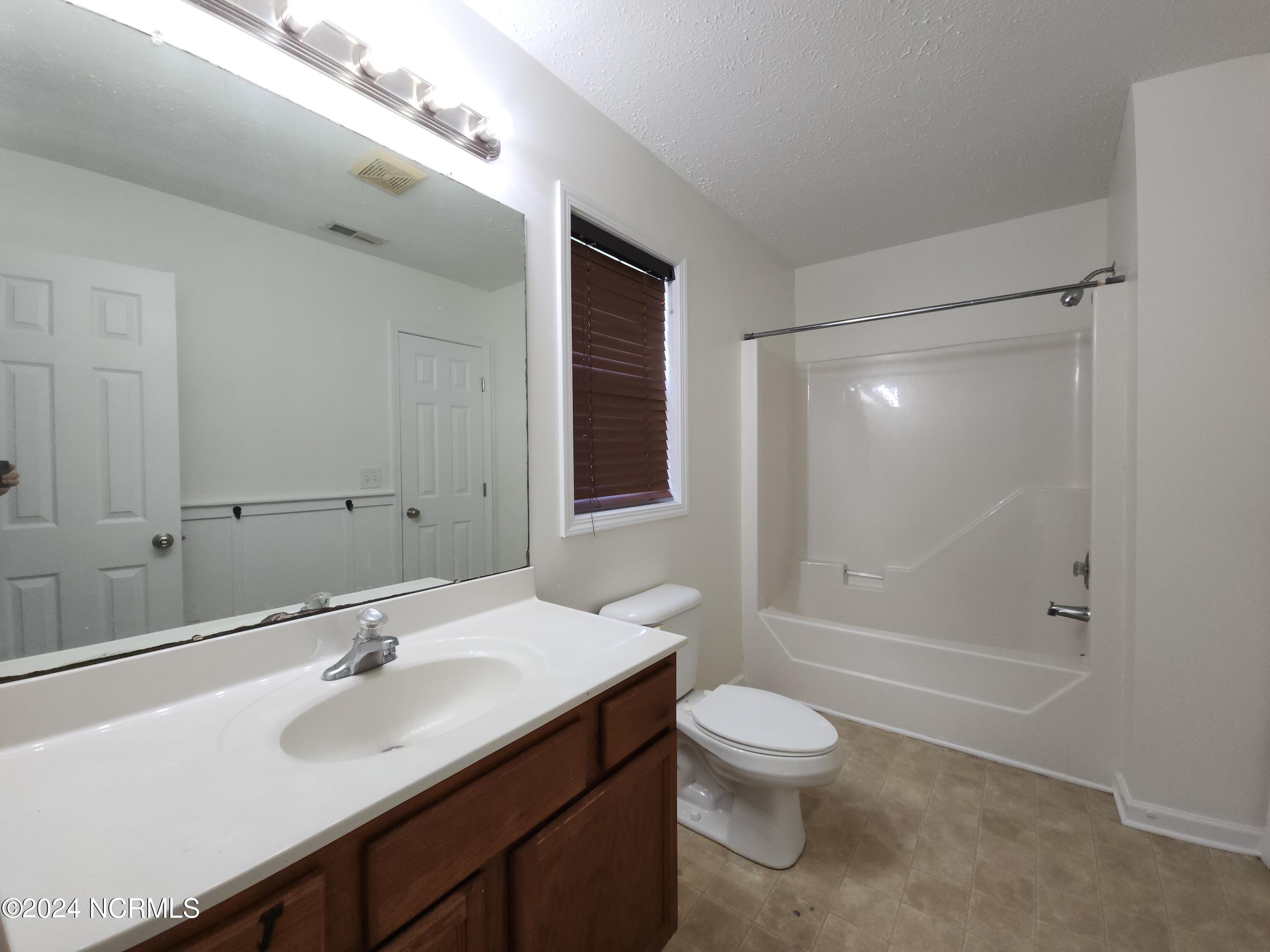 205 Ashcroft Drive Property Photo 31