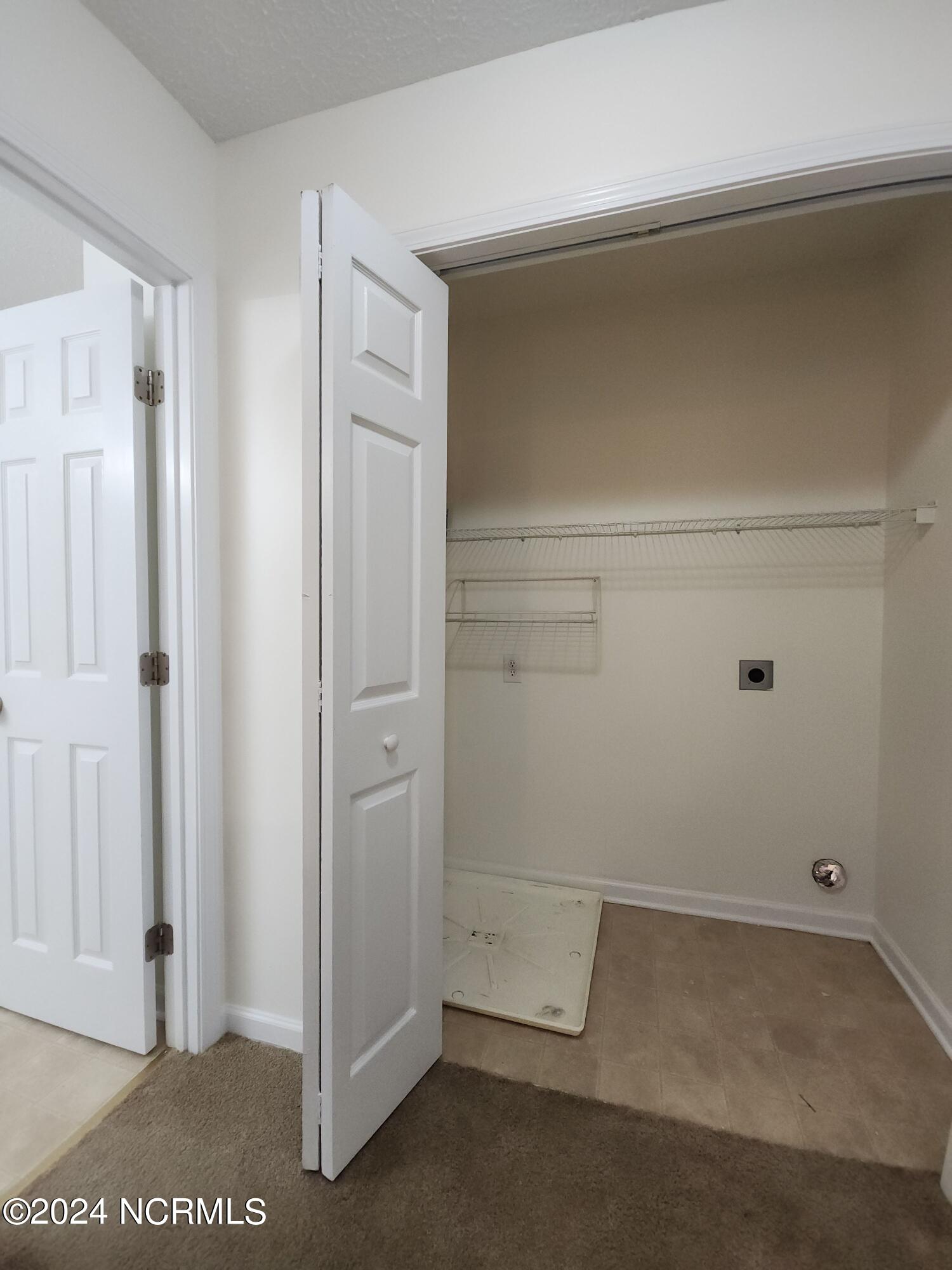 205 Ashcroft Drive Property Photo 33