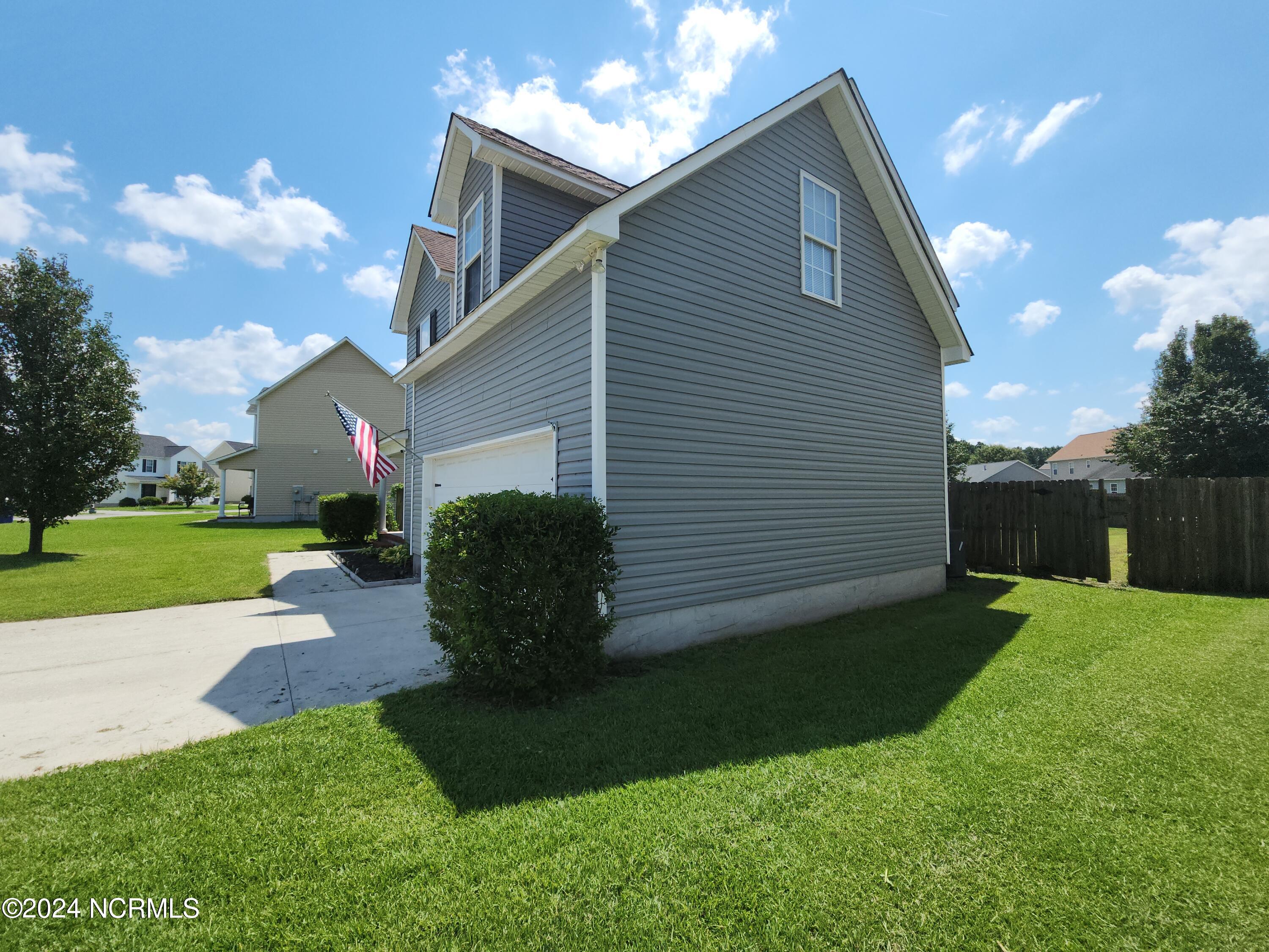 205 Ashcroft Drive Property Photo 41