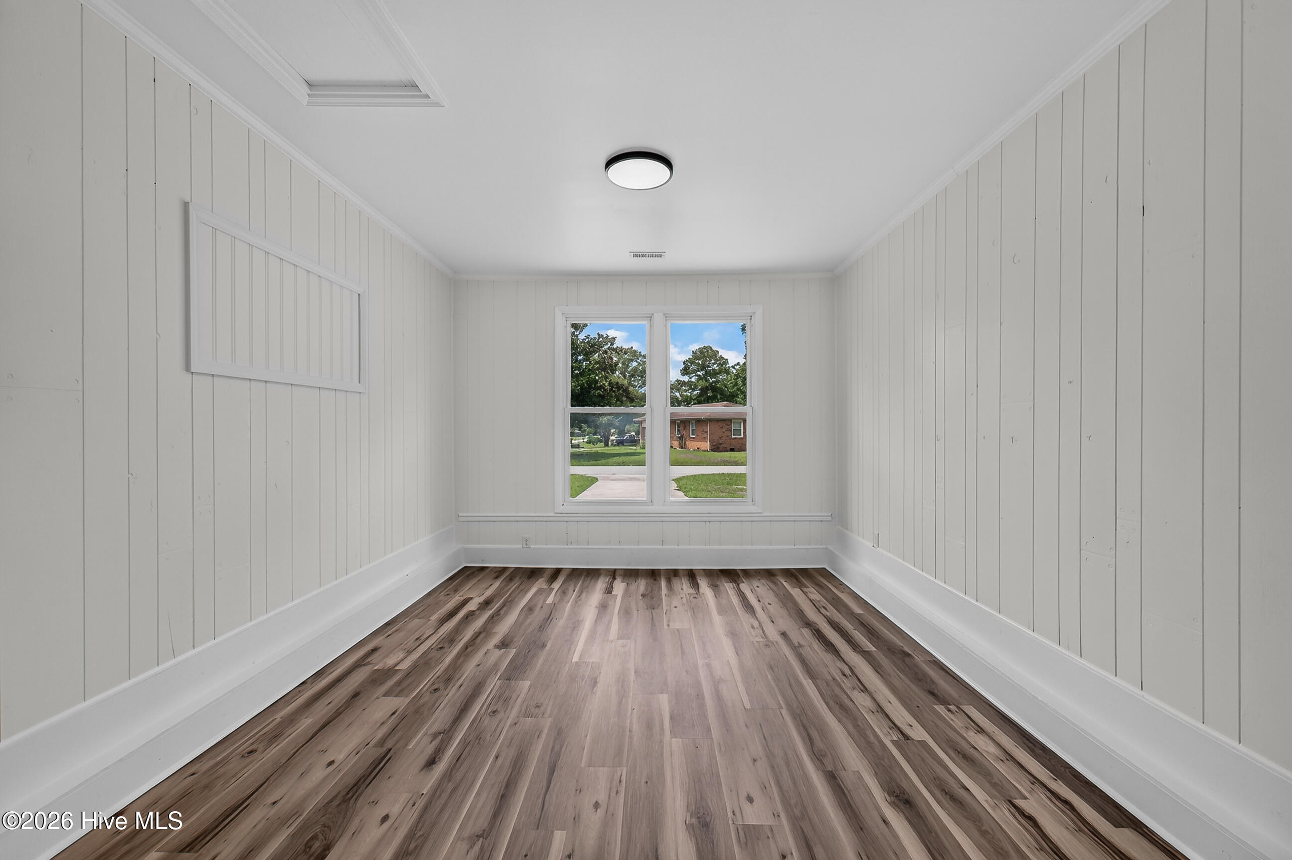 300 Walnut Drive Property Photo 17