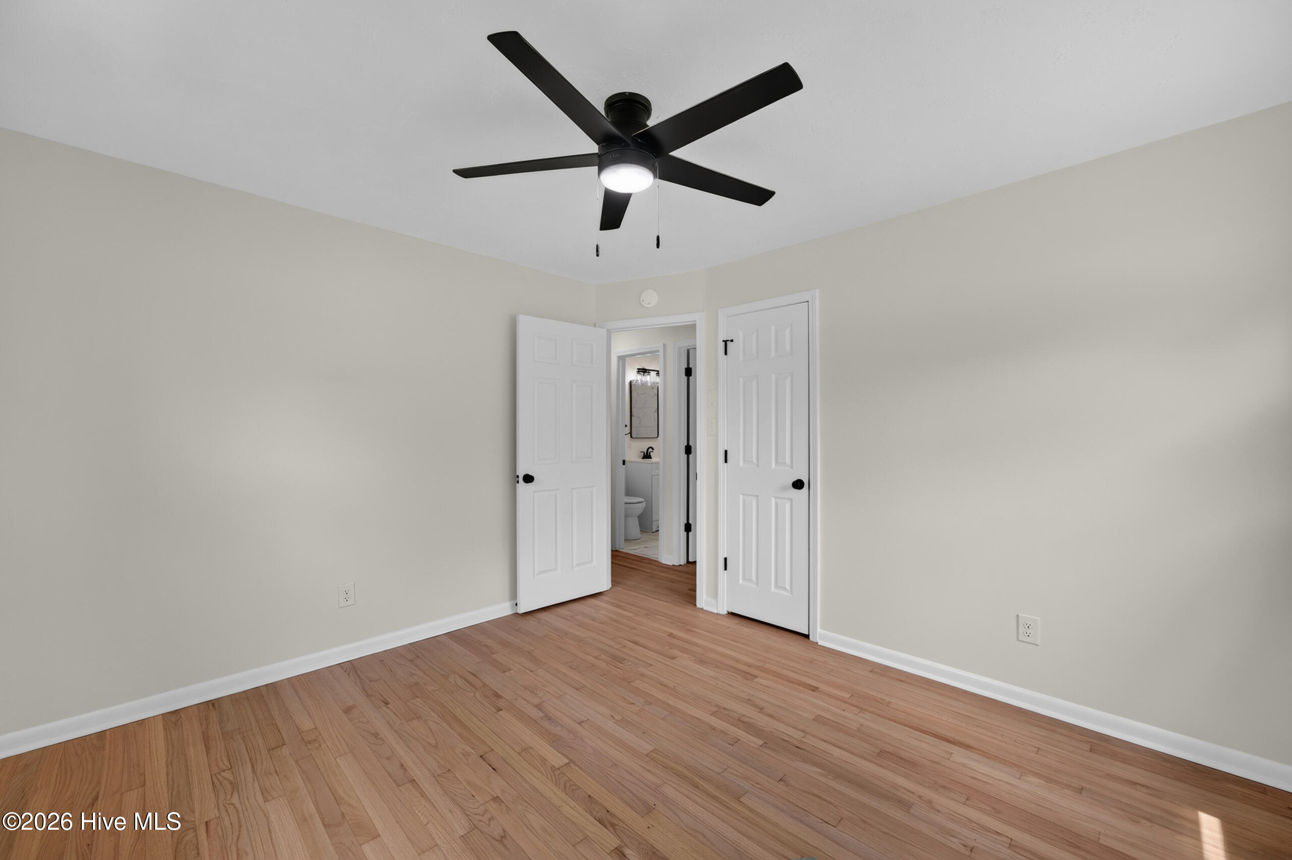 300 Walnut Drive Property Photo 24