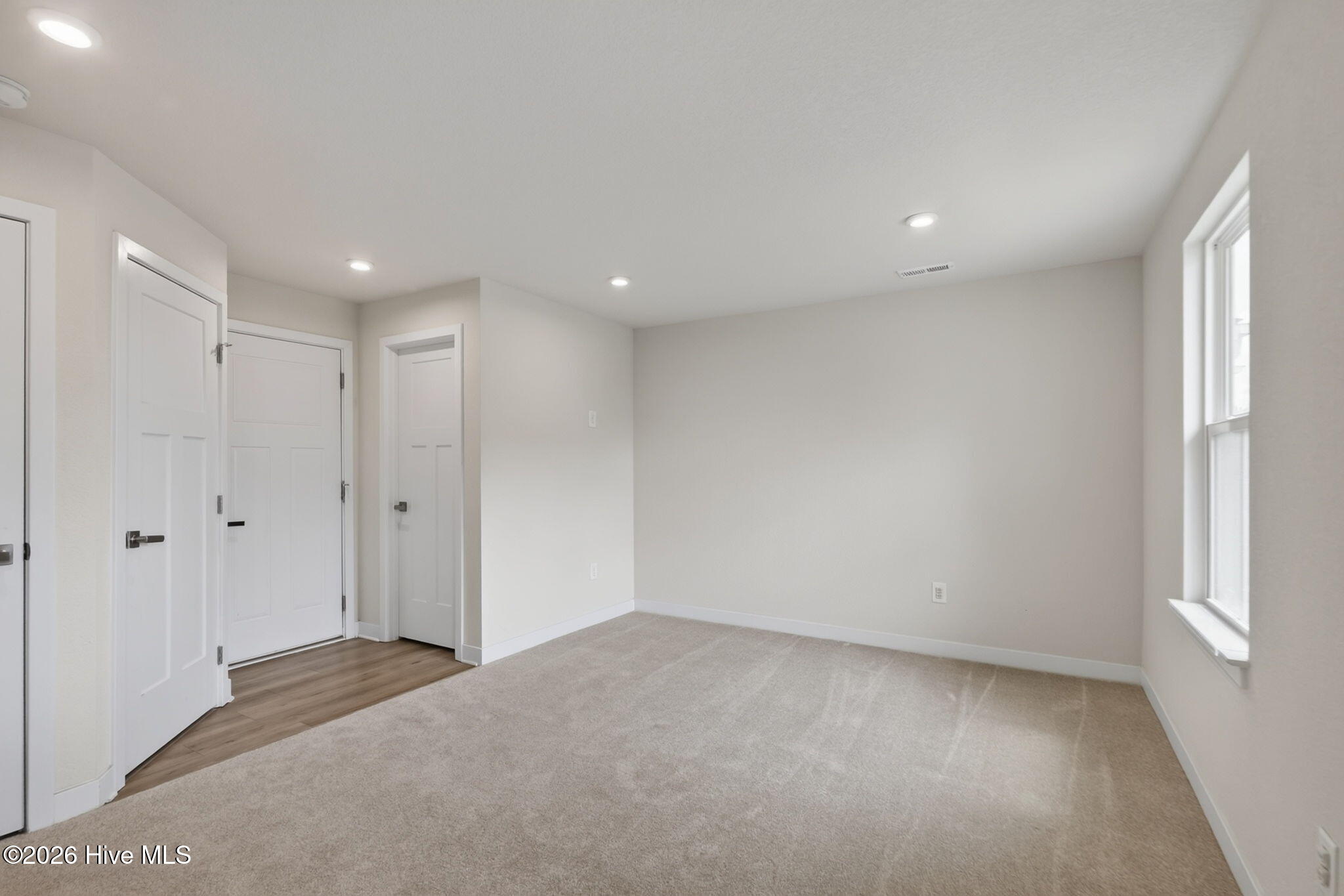 208 Fost Boulevard Property Photo 5