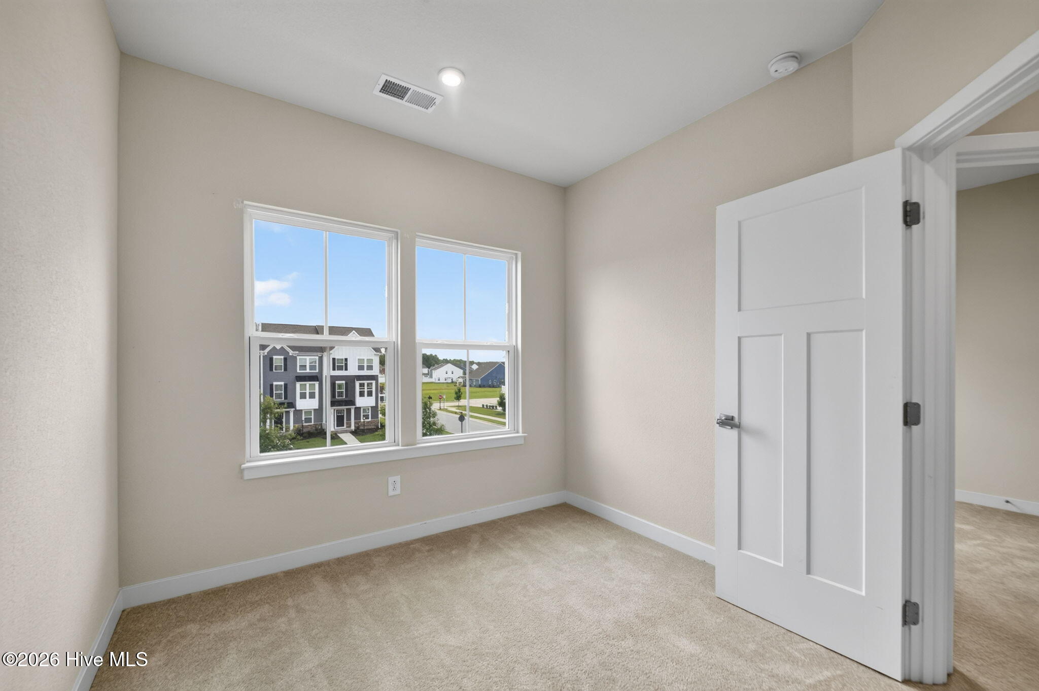 208 Fost Boulevard Property Photo 10
