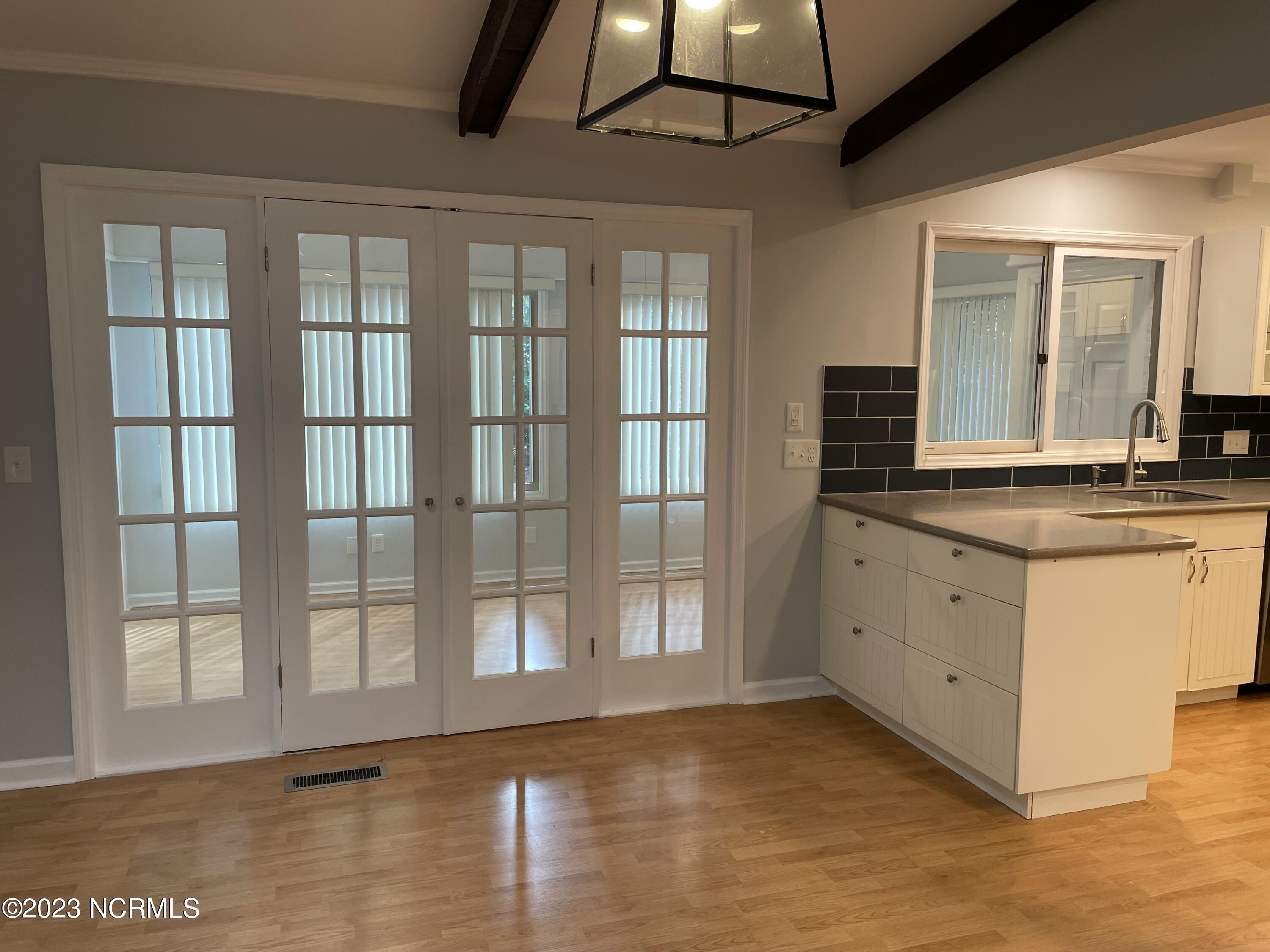 55 Salem Drive Property Photo 8