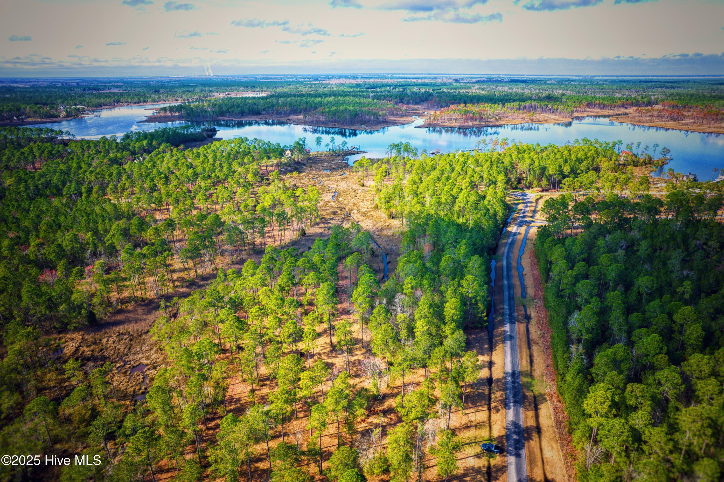 203 Paradox Point Drive Property Photo 2
