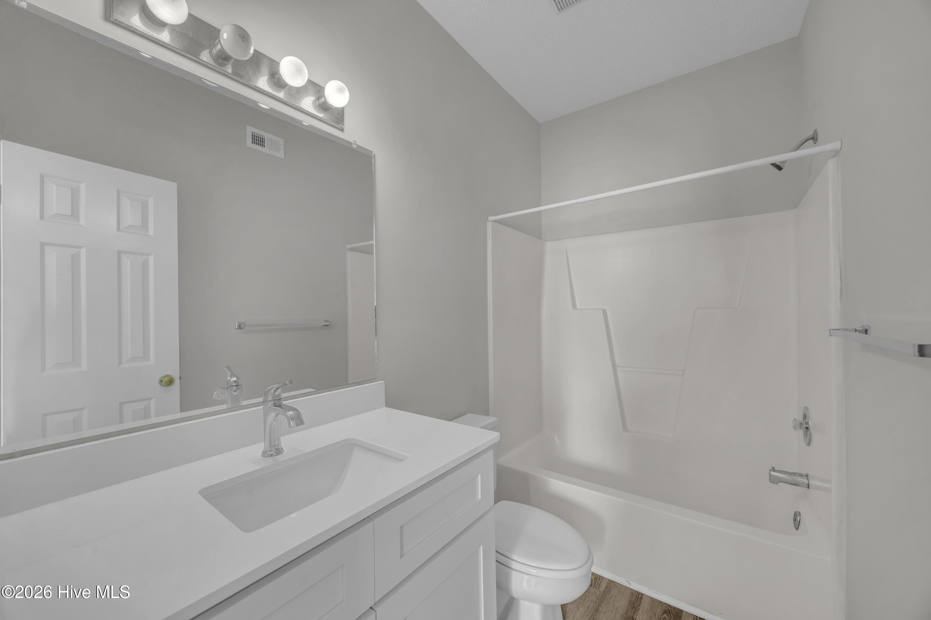719 Bragg Drive A Property Photo 6