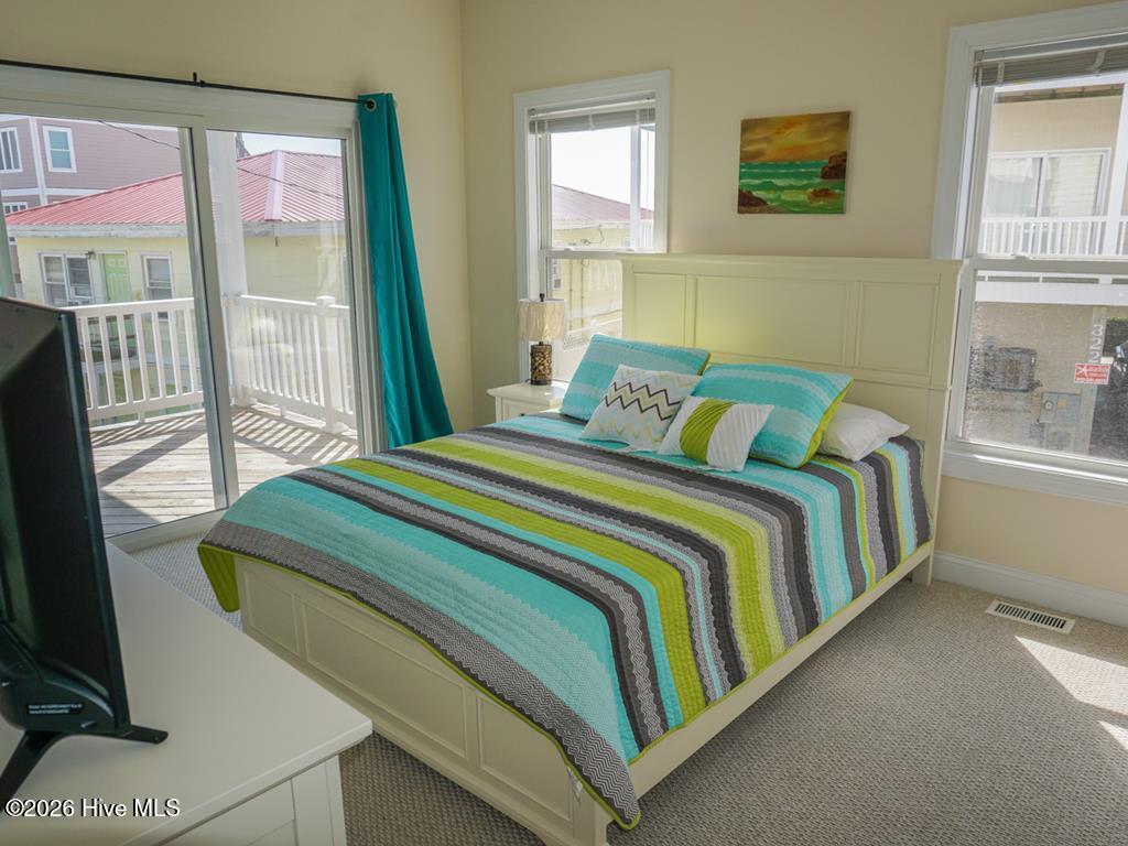 402 Sea Star Circle Property Photo 3
