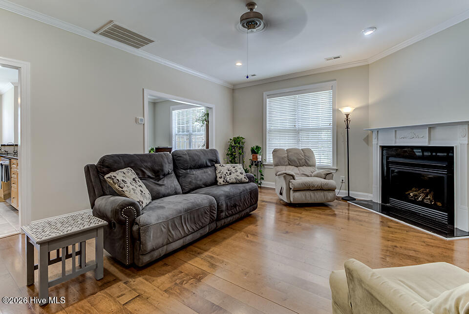 1143 Spring Glen Court Property Photo 7