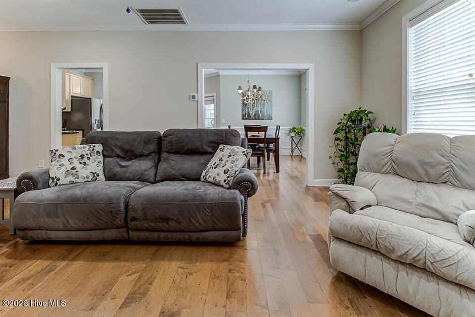 1143 Spring Glen Court Property Photo 8