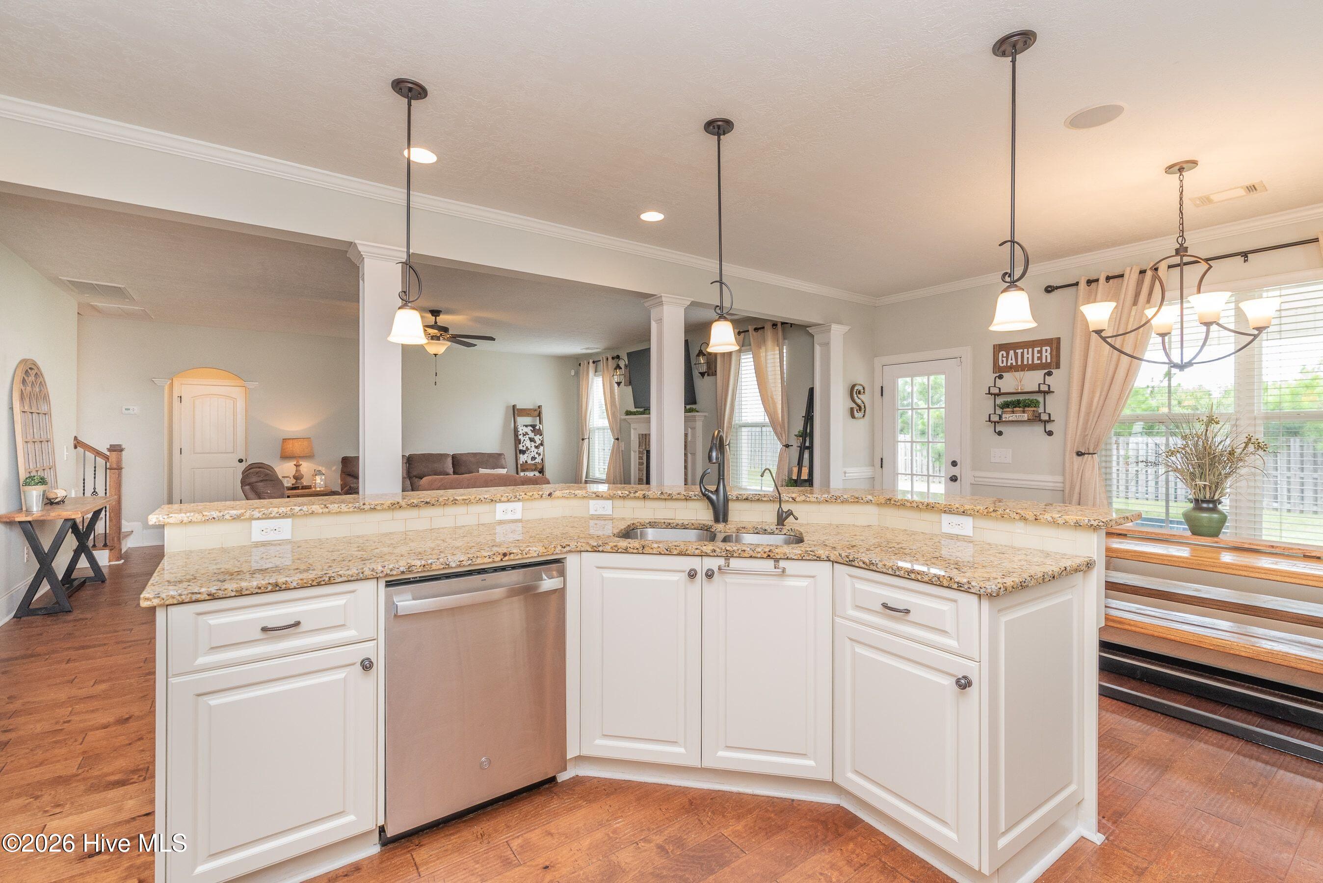 5085 Copse Drive Property Photo 13